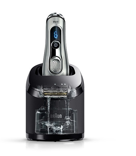 ps-feature-series-9-shaver-clean-and-charge