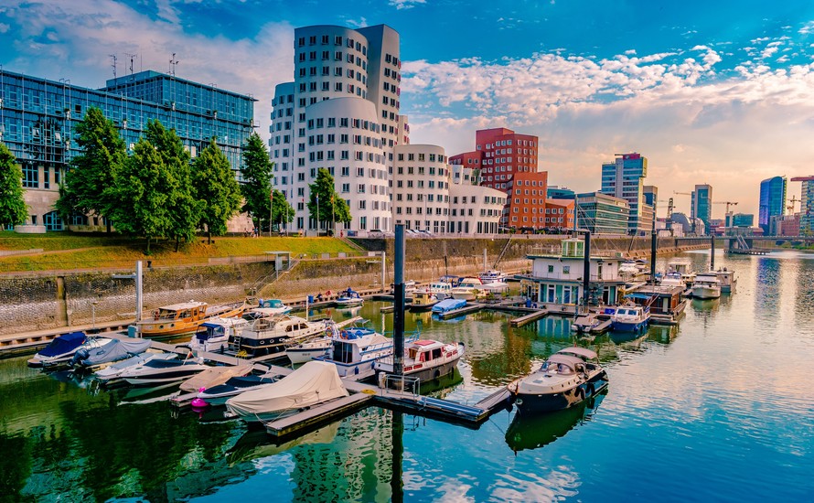 Düsseldorf: atrakcje i przewodnik po stolicy Nadrenii Północnej-Westfalii
