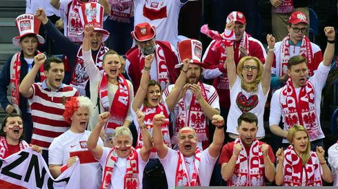 Polscy kibice (fot. AFP)