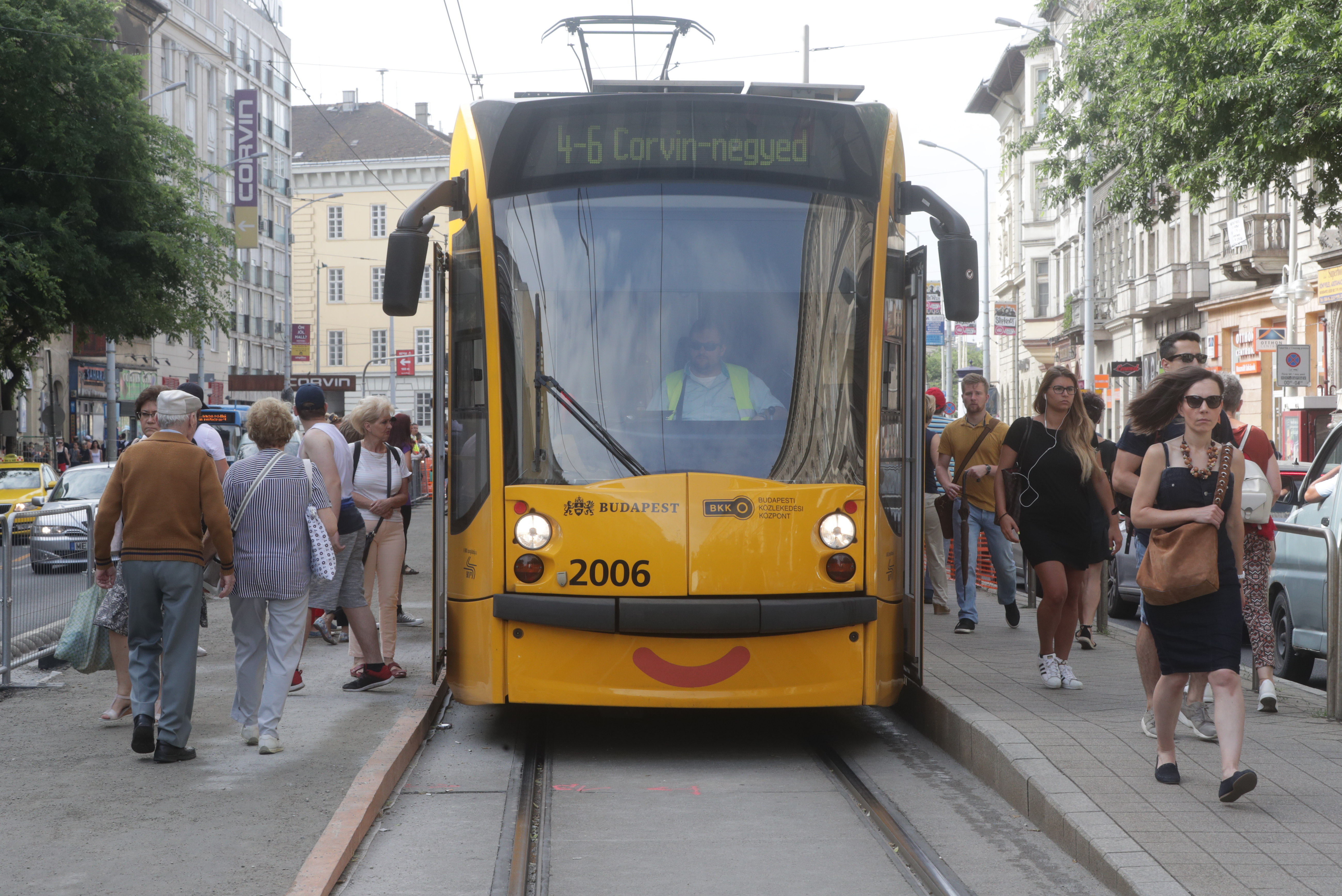 Változik a budapesti közlekedés a következő három hétvégén: mutatjuk a részleteket