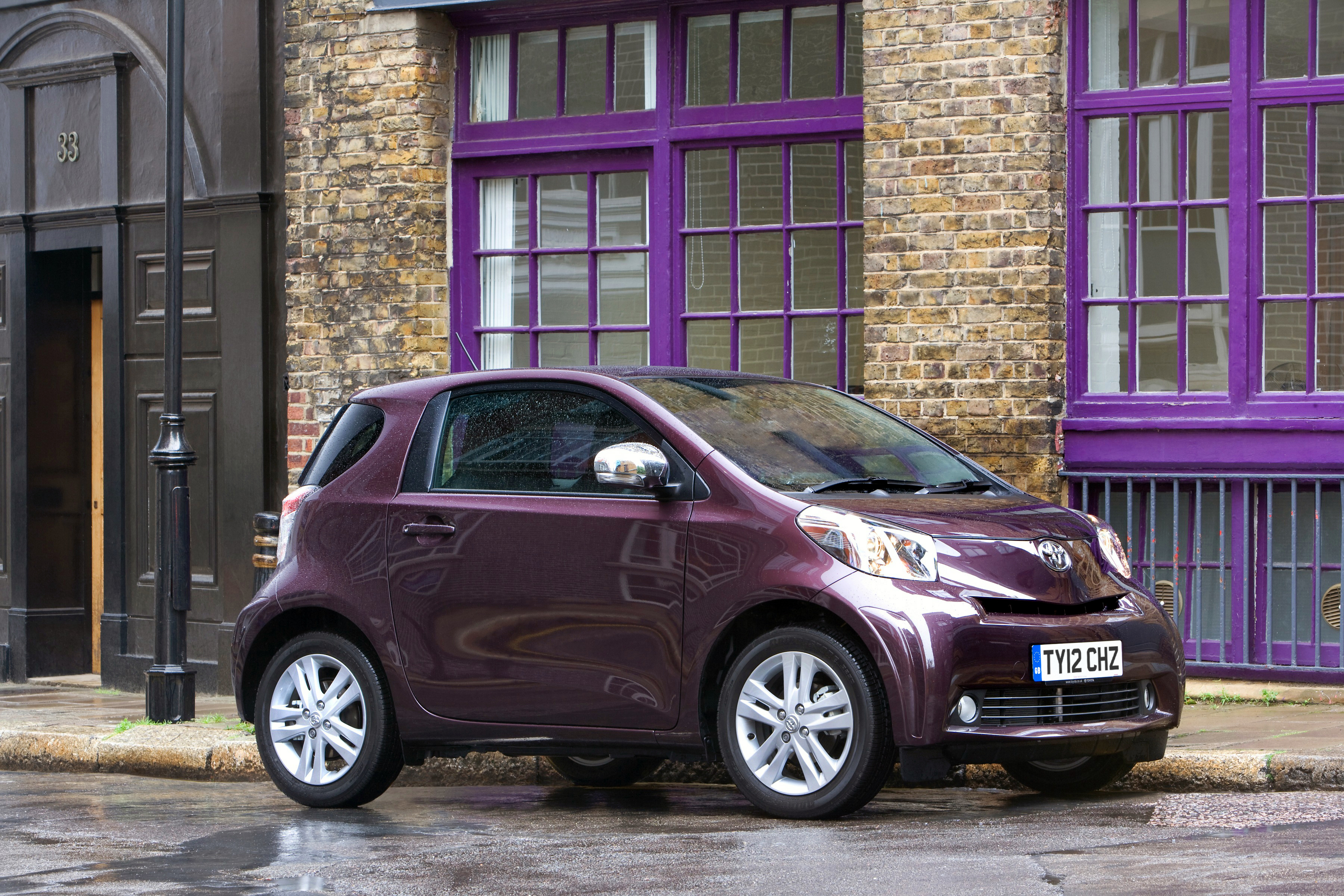 2. miejsce - toyota IQ - samochody małe