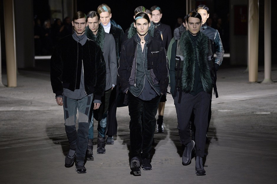 Dries Van Noten - Runway RTW - Jesień 2014 - Paryż / Getty Images
