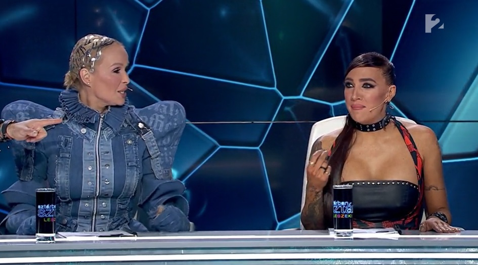 „Nem elég már nekem? Még a maradékot is rám kened, basszus?” – kérdezte Tóth Gabi, miután Köllő Babett a melleire mutogatott – videó