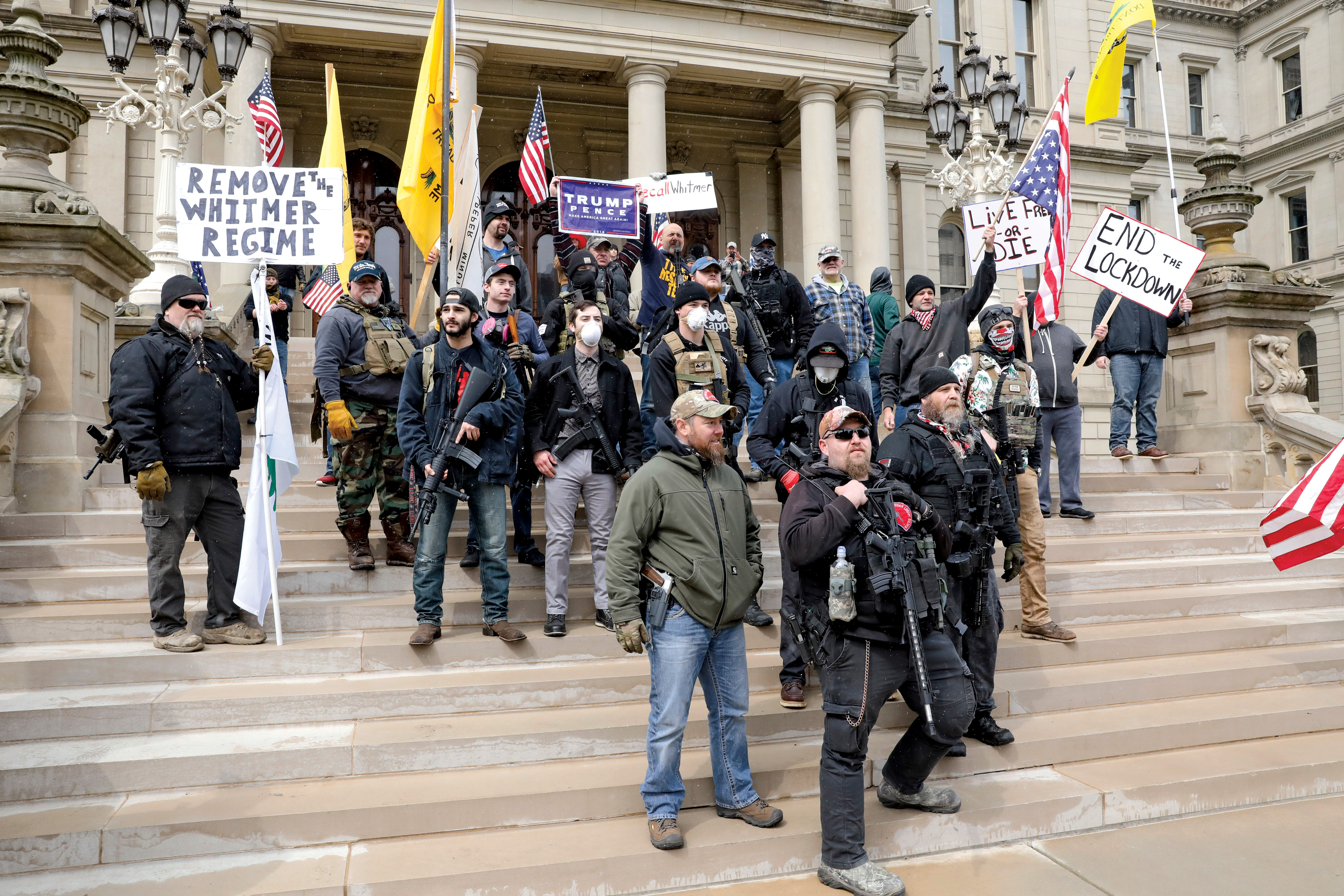 Protestujący przeciwko nakazowi kwarantanny w Michigan.