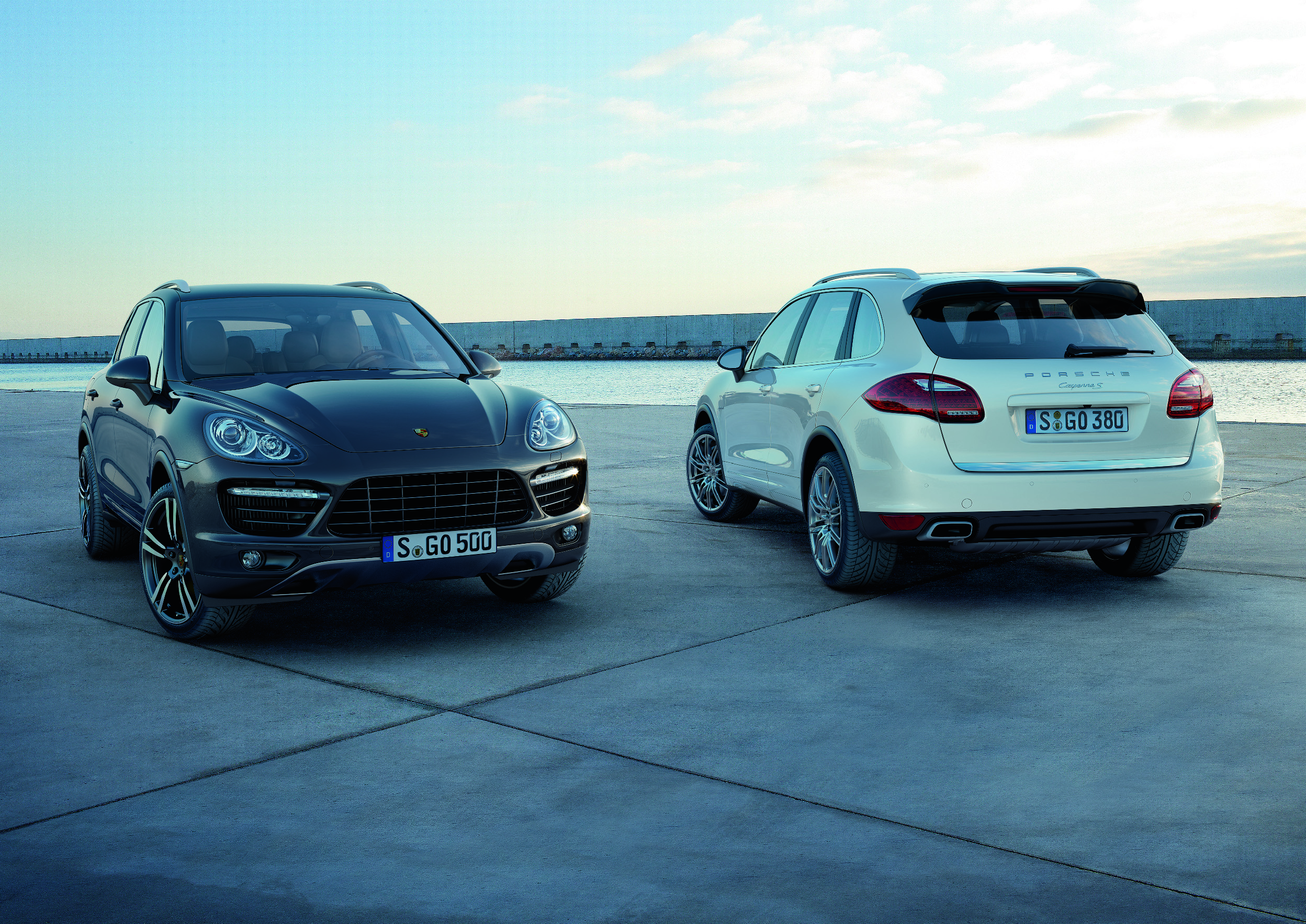 Porsche cayenne hybrid S