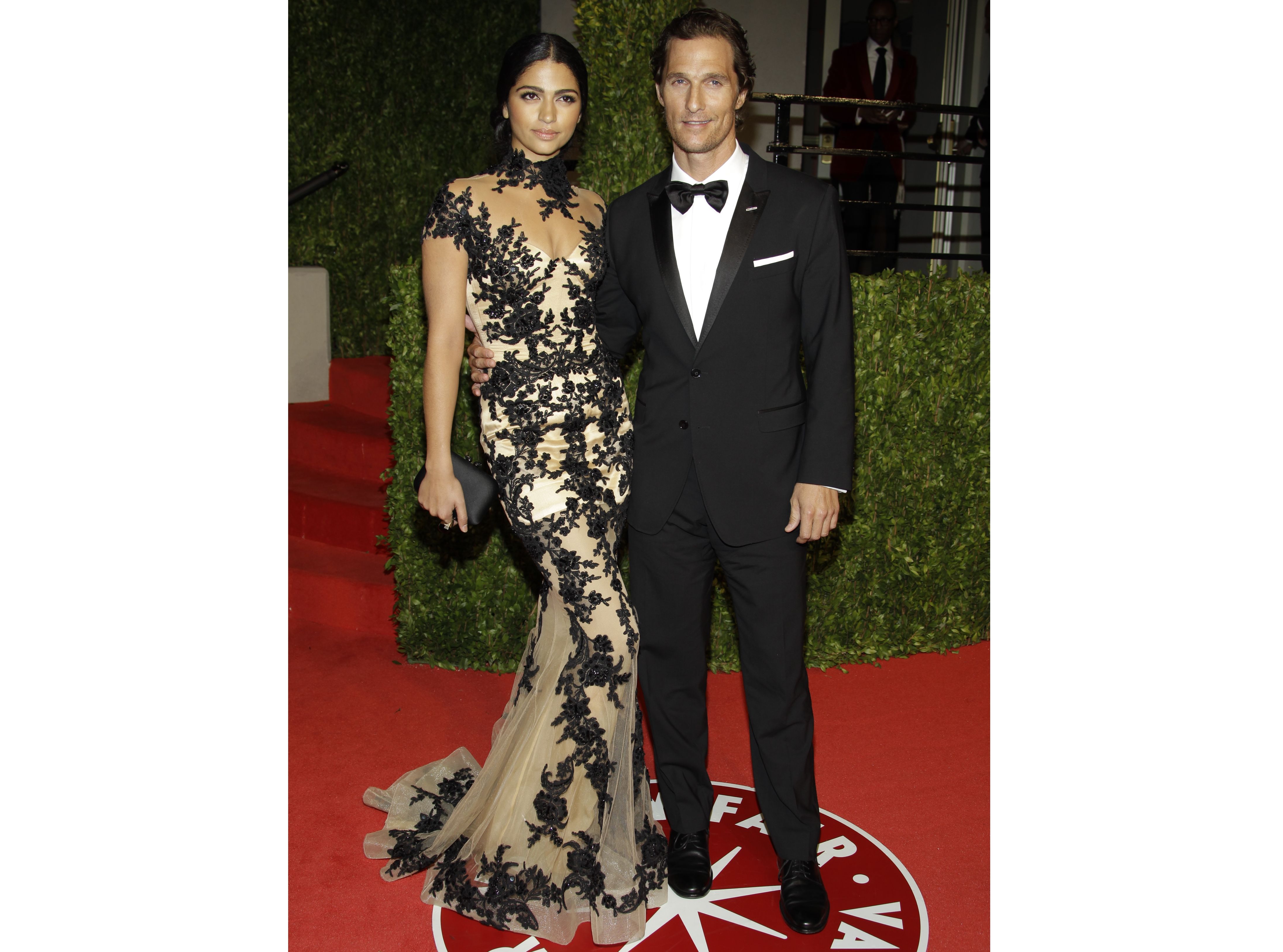 Aktor Matthew McConaughey z partnerką Camillą Alves