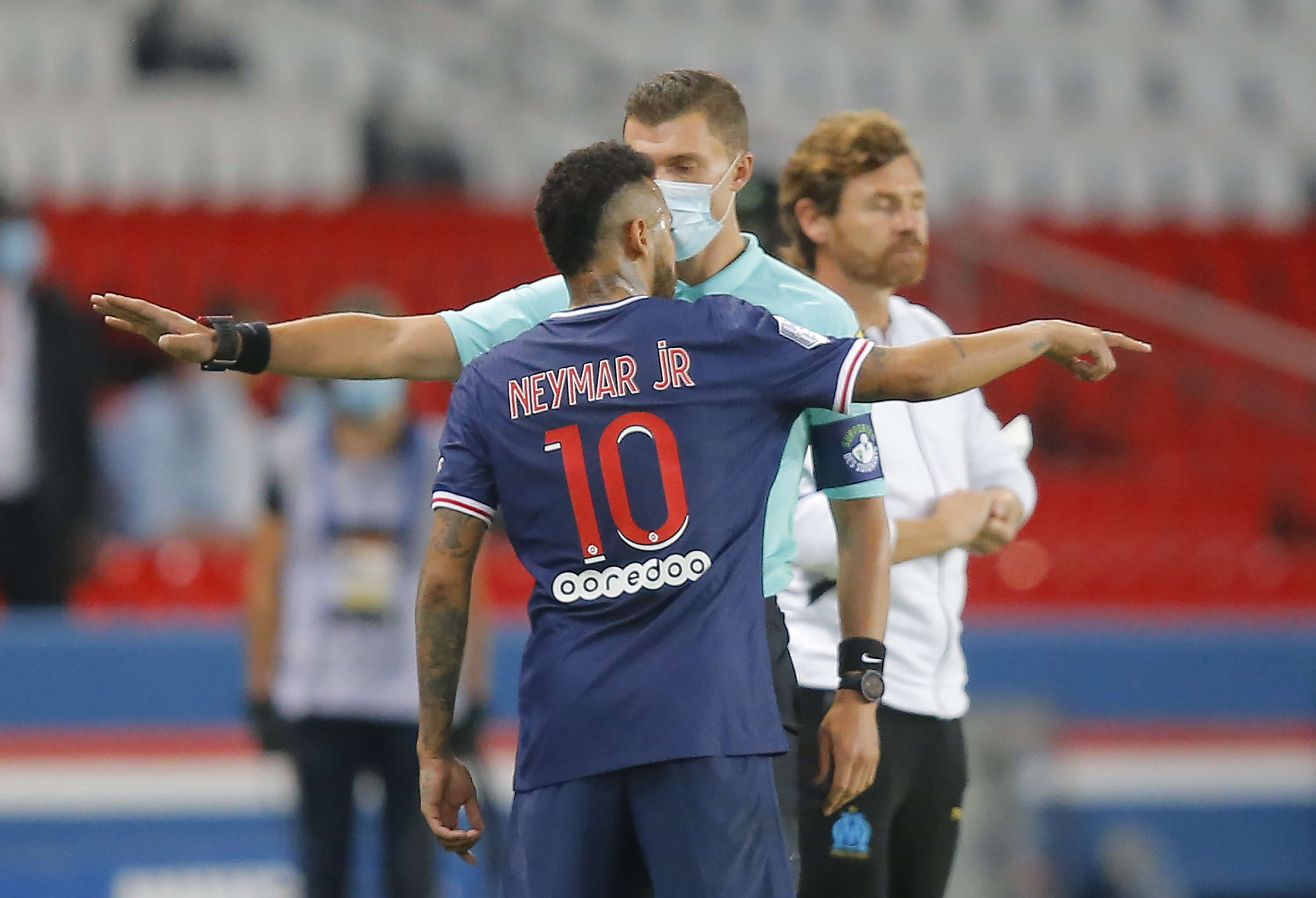 Neymar priznal svoju chybu: Chcel som udrieť toho, kto ma urazil