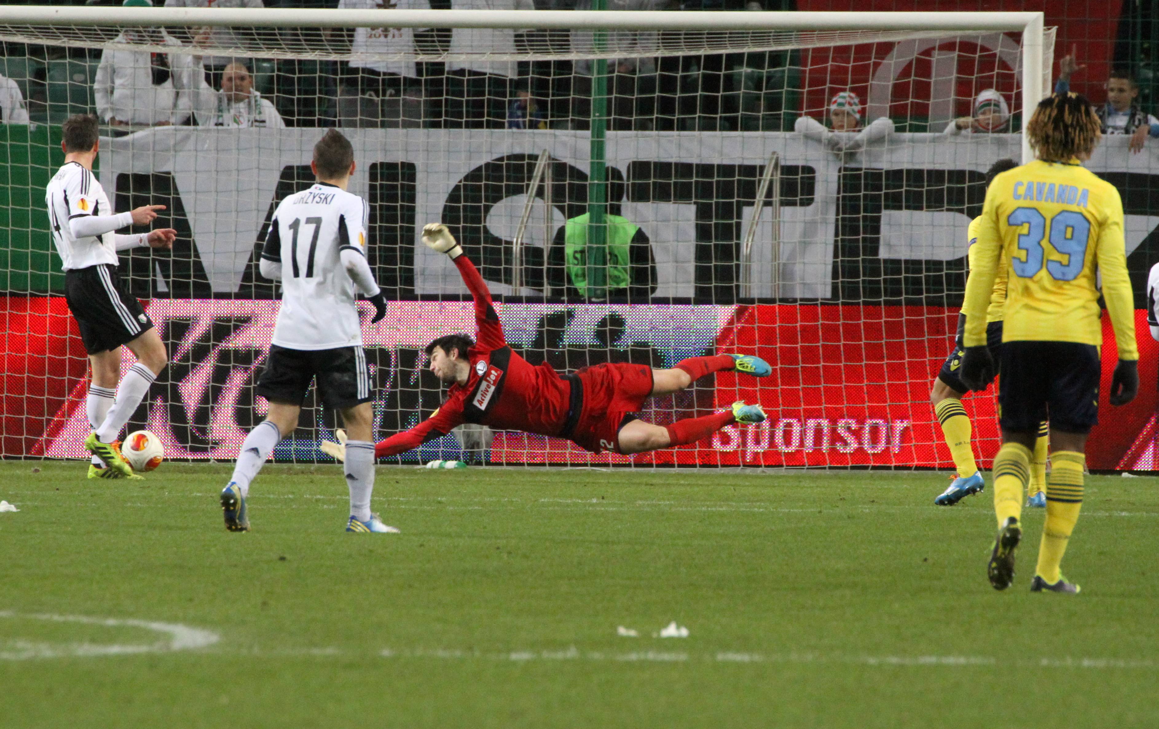 To piąta z rzędu porażka Legii w tych rozgrywkach. Warszawski zespół dotychczas nie zdobył żadnego punktu i nie strzelił bramki. Ostatni mecz Legia rozegra za dwa tygodnie na Cyprze z Apollonem Limassol