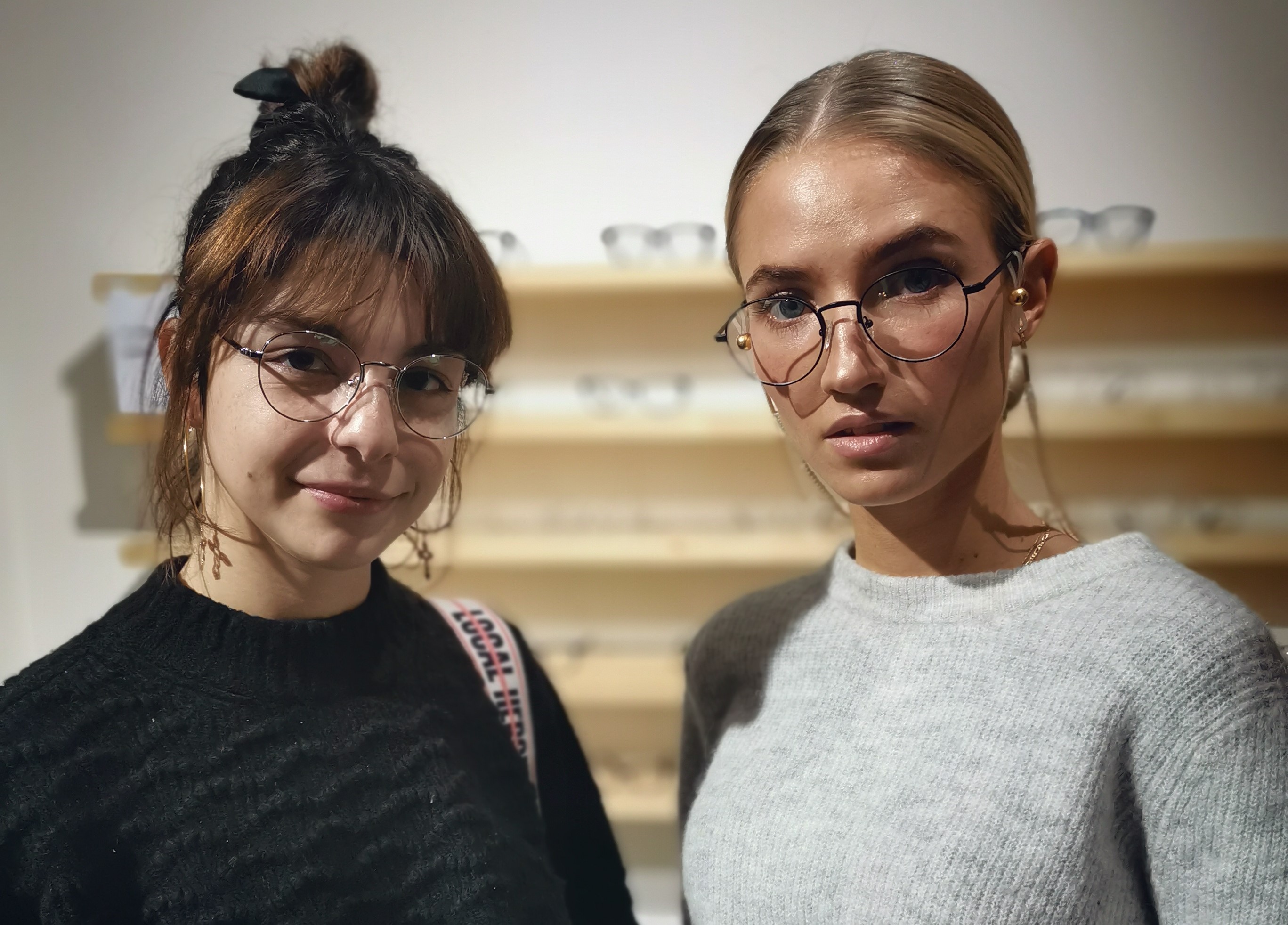 Charlie nowe oprawki polskiej firmy Muscat. Zmierz okulary w domu - Noizz