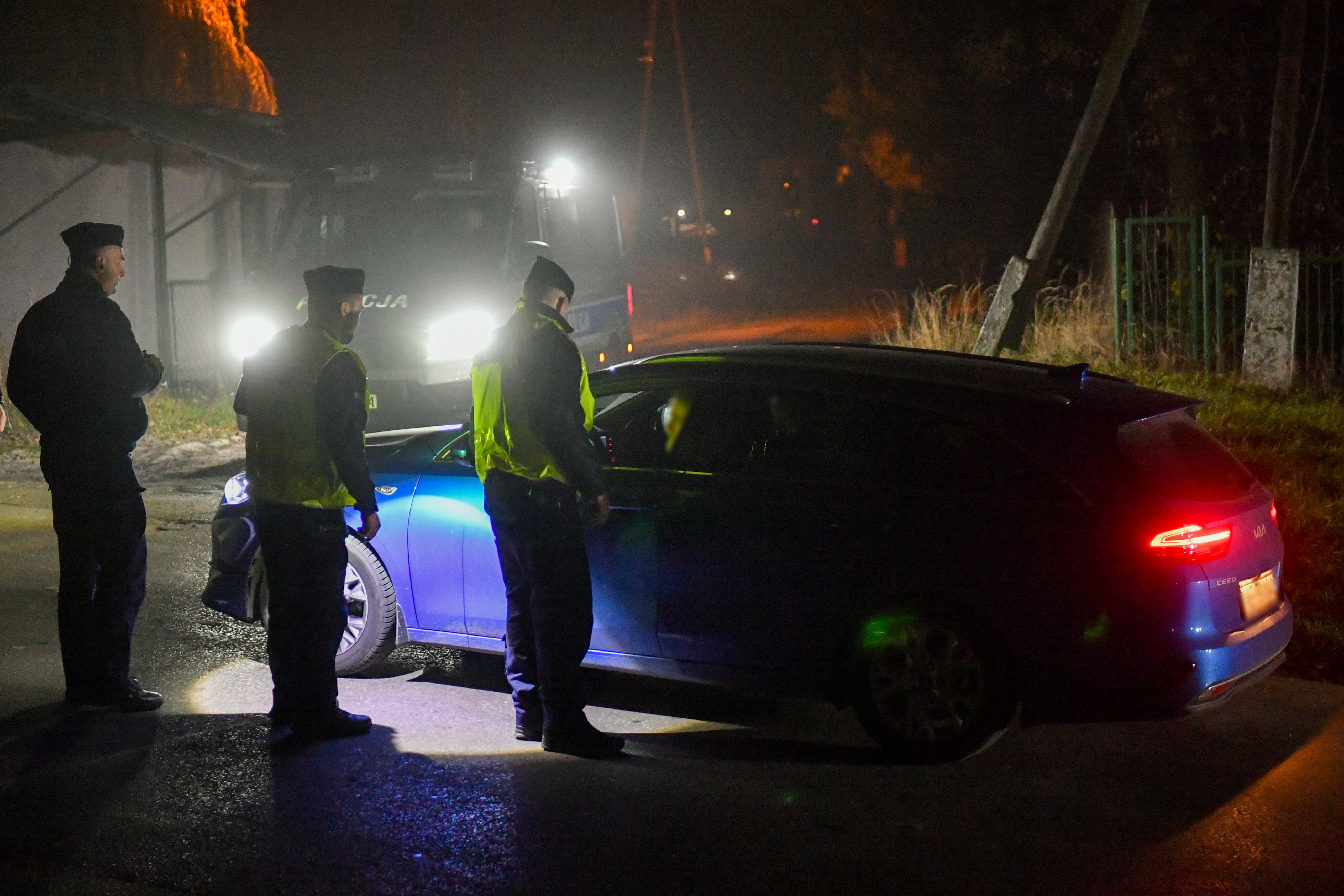 Policja na terenie miejscowości Przewodów w woj. lubelskim