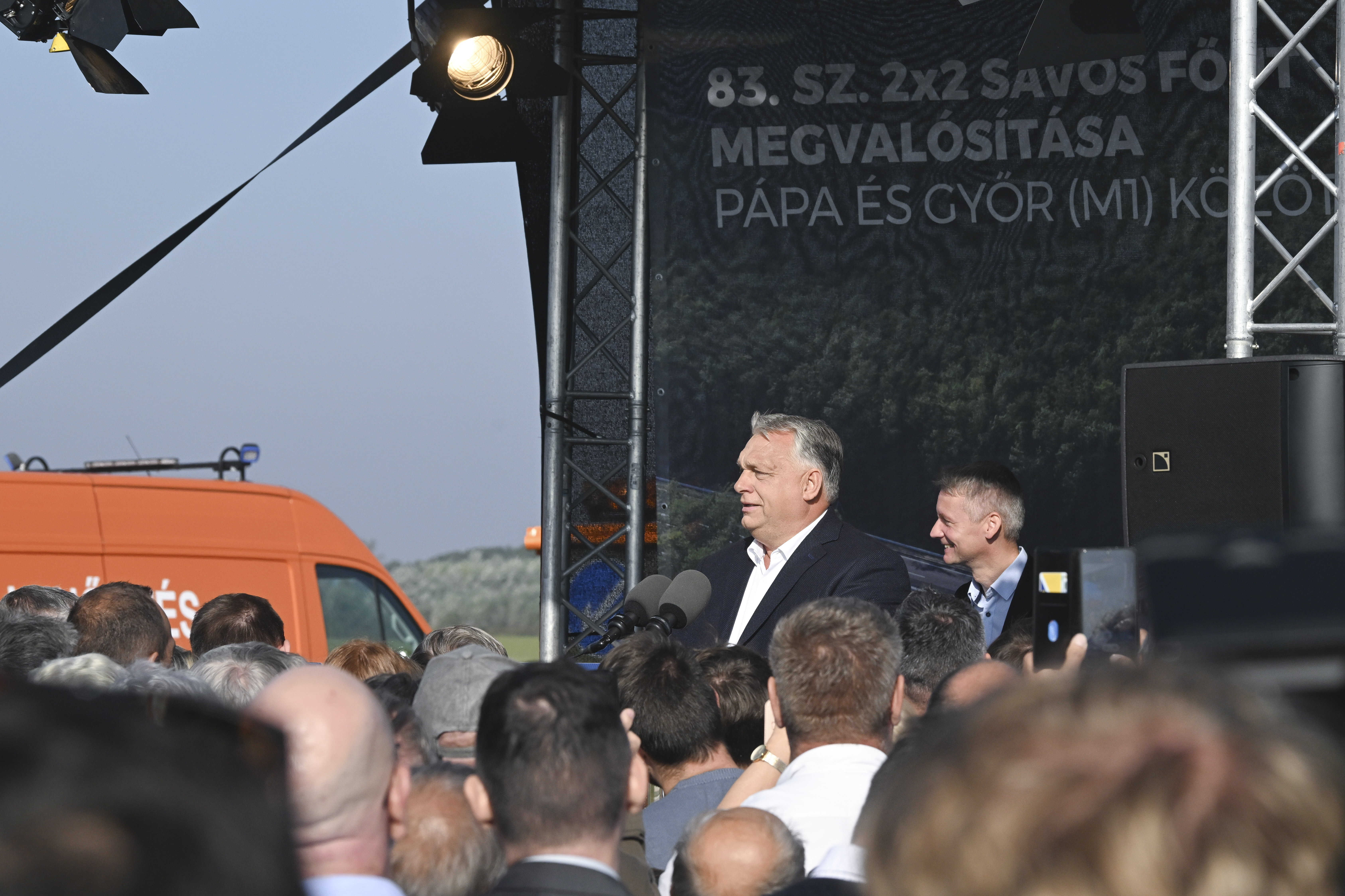 Orbán Viktor: &quot;legyünk büszkék arra, hogy vérzivataros időben is a hazánk jó úton jár&quot;