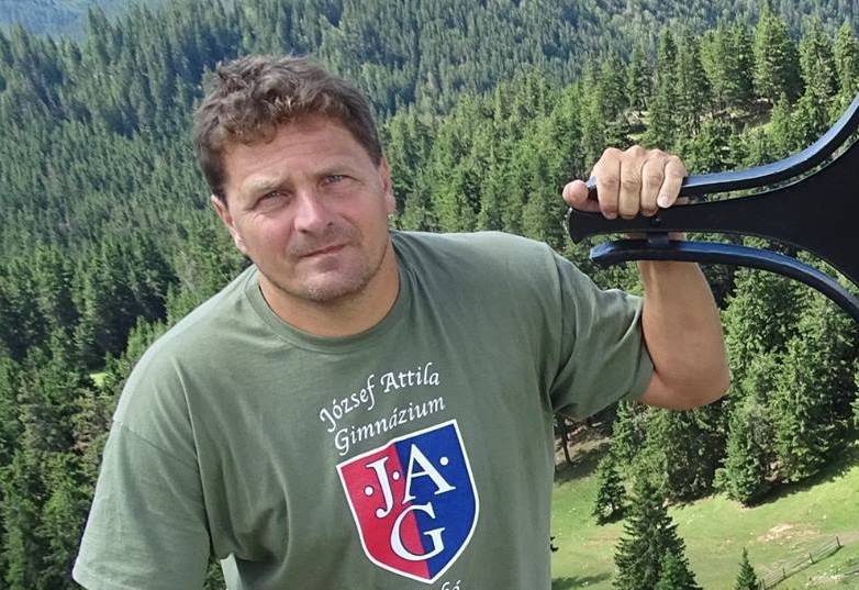 Felmondott a vasalódeszkás videójáról elhíresült tornatanár: „Inkább lennék ausztriai mosogatófiú, mint idehaza lehajtott fejű tanár”