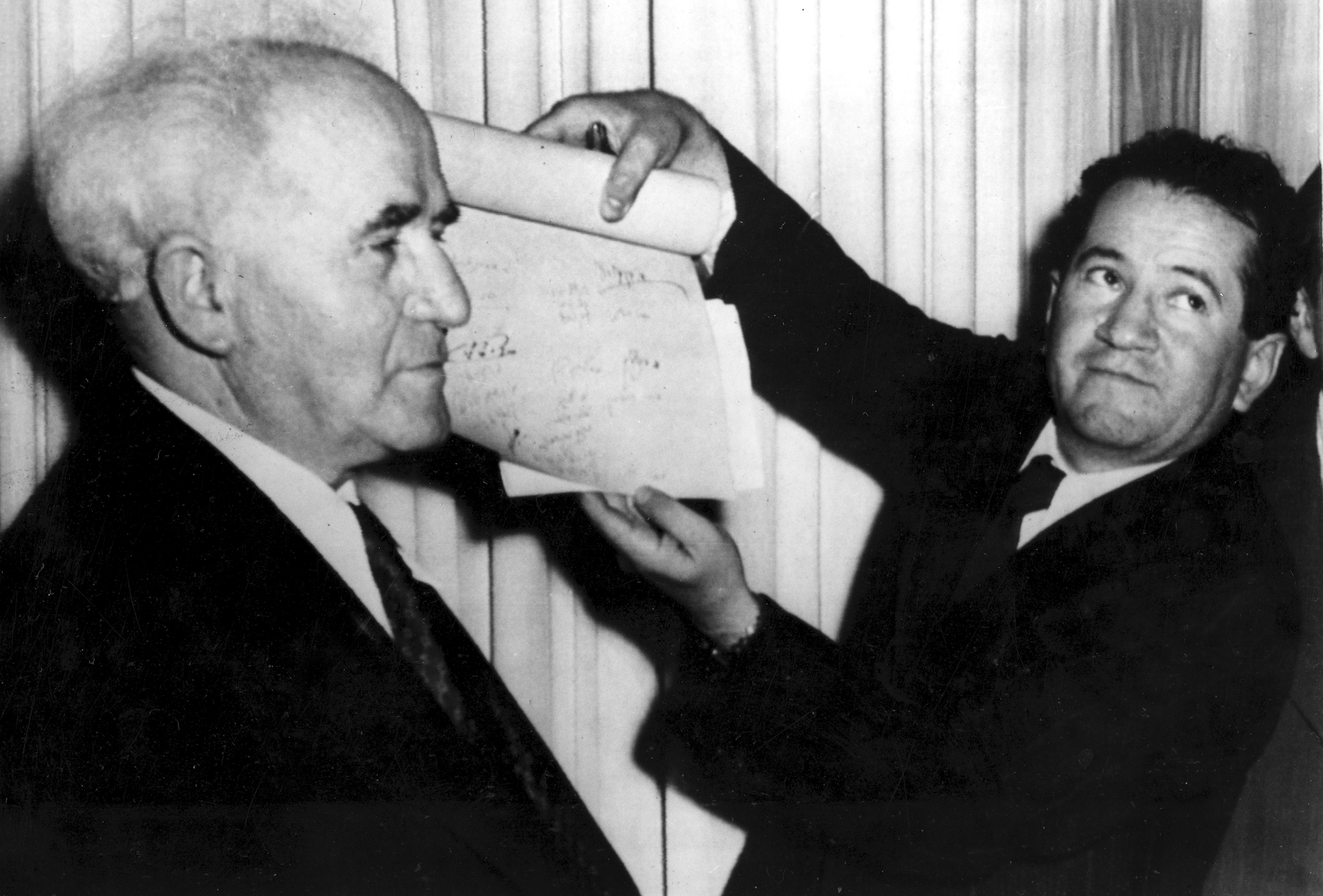 Powstanie państwa Izrael - proklamacja niepodległości, z lewej Dawid Ben Gurion