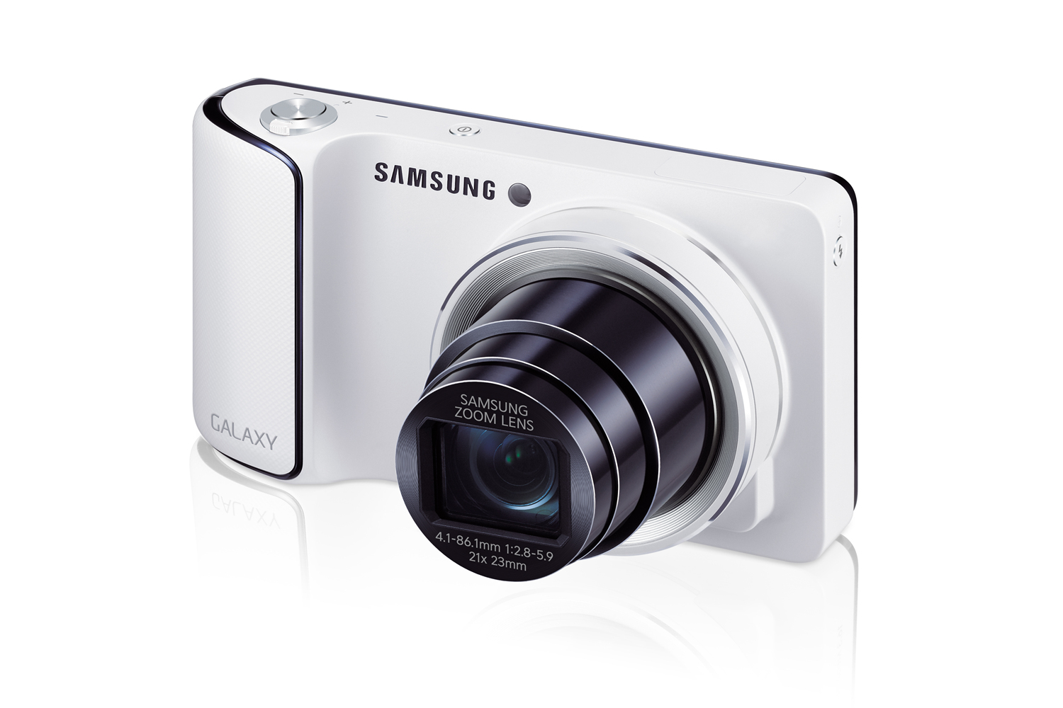 Samsung GALAXY Camera, to idealne urządzenie, które rozwiąże problem nadbagażu w czasie wakacji. Jest mały, poręczny, a dodatkowo dzięki bezproblemowej łączności z Internetem, redukuję ilość sprzętu potrzebną do wzięcia na urlop. Możesz przesyłać, udostępniać, a nawet tworzyć nowe wpisy w ulubionych serwisach społecznościowych bezpośrednio z aparatu!Wi-Fi pozwala na udostępnianie zdjęć w czasie rzeczywistym za pomocą funkcji ShareShot, dzięki czemu koszmar robienia grupowych zdjęć wieloma aparatami znika.