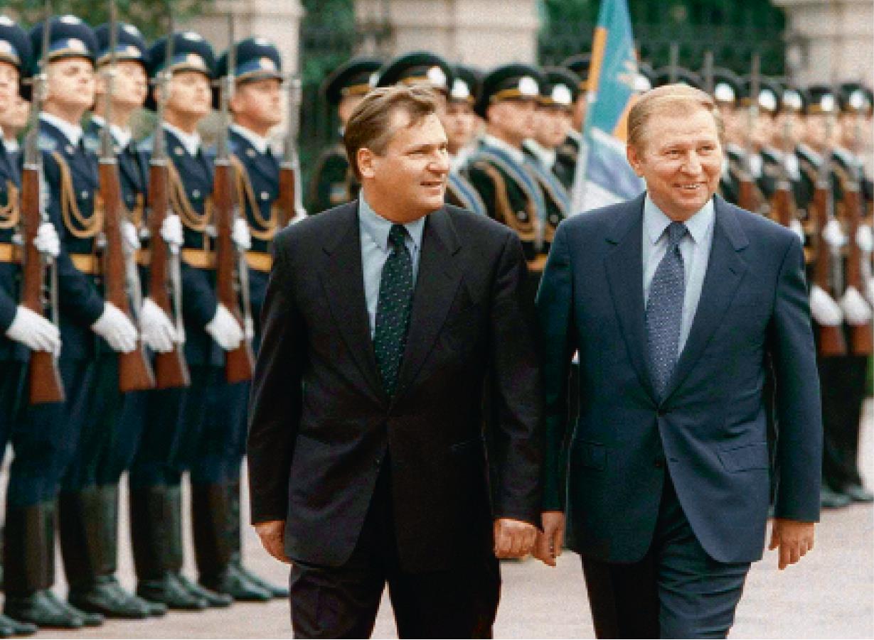 Prezydent RP Aleksander Kwaśniewski i prezydent Ukrainy Leonid Kuczma, Kijów, 20 maja 1997 r.