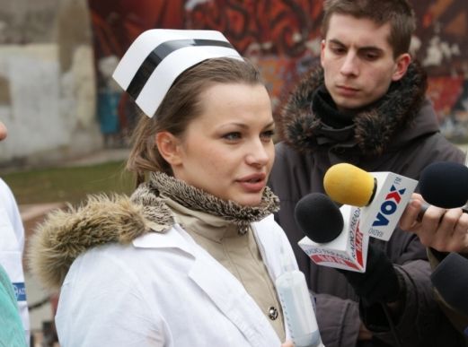 Sylwia Ługowska publikuje zdjęcia na swojej oficjalnej stronie