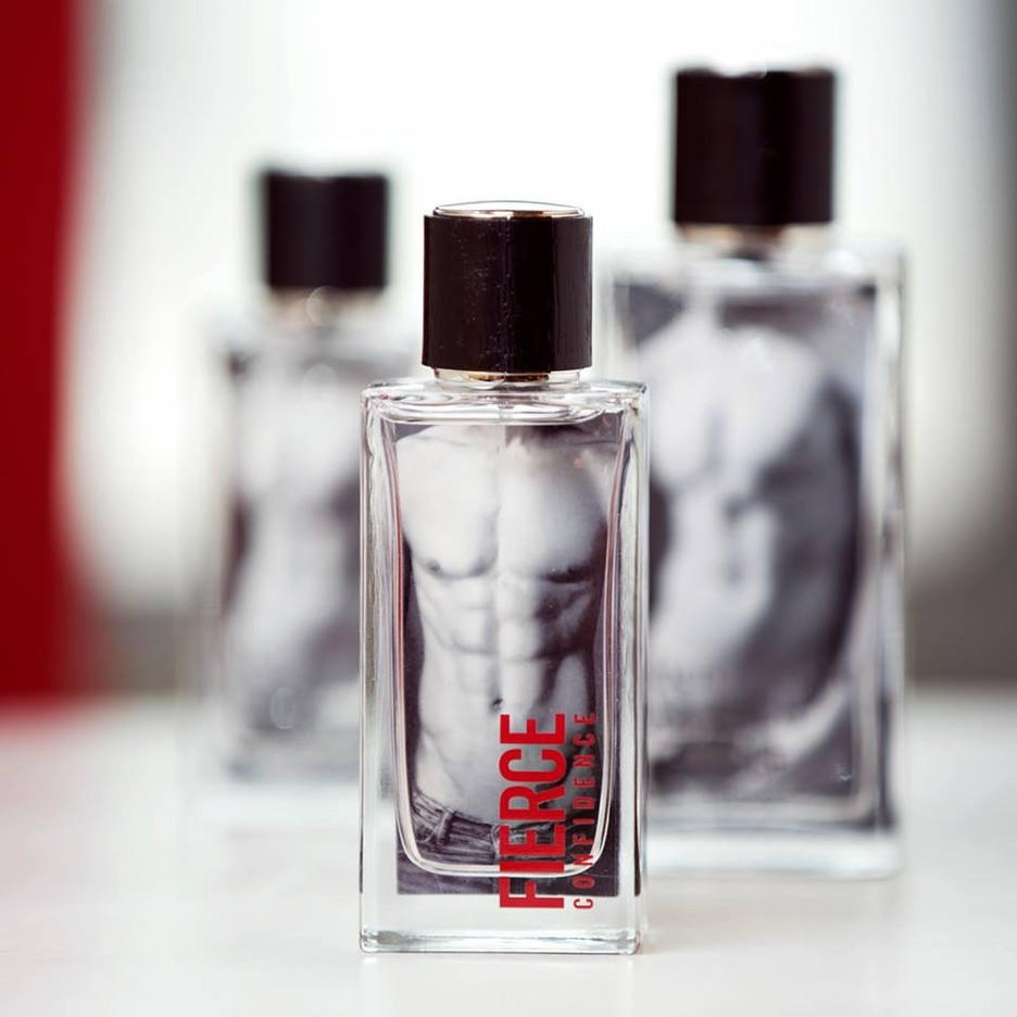 Abercrombie & Fitch / Gacebook Abercrombie & Fitch