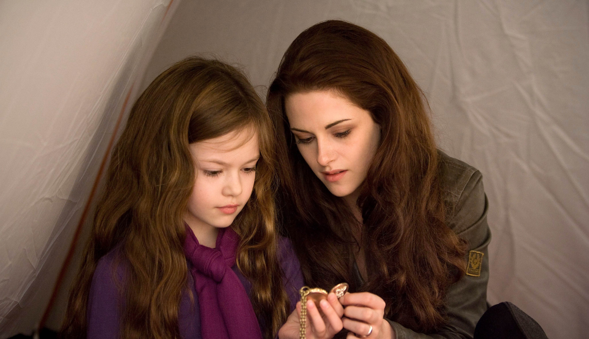 A Bella és Edward lányát alakító színésznő, Mackenzie Foy ma is gyönyörű