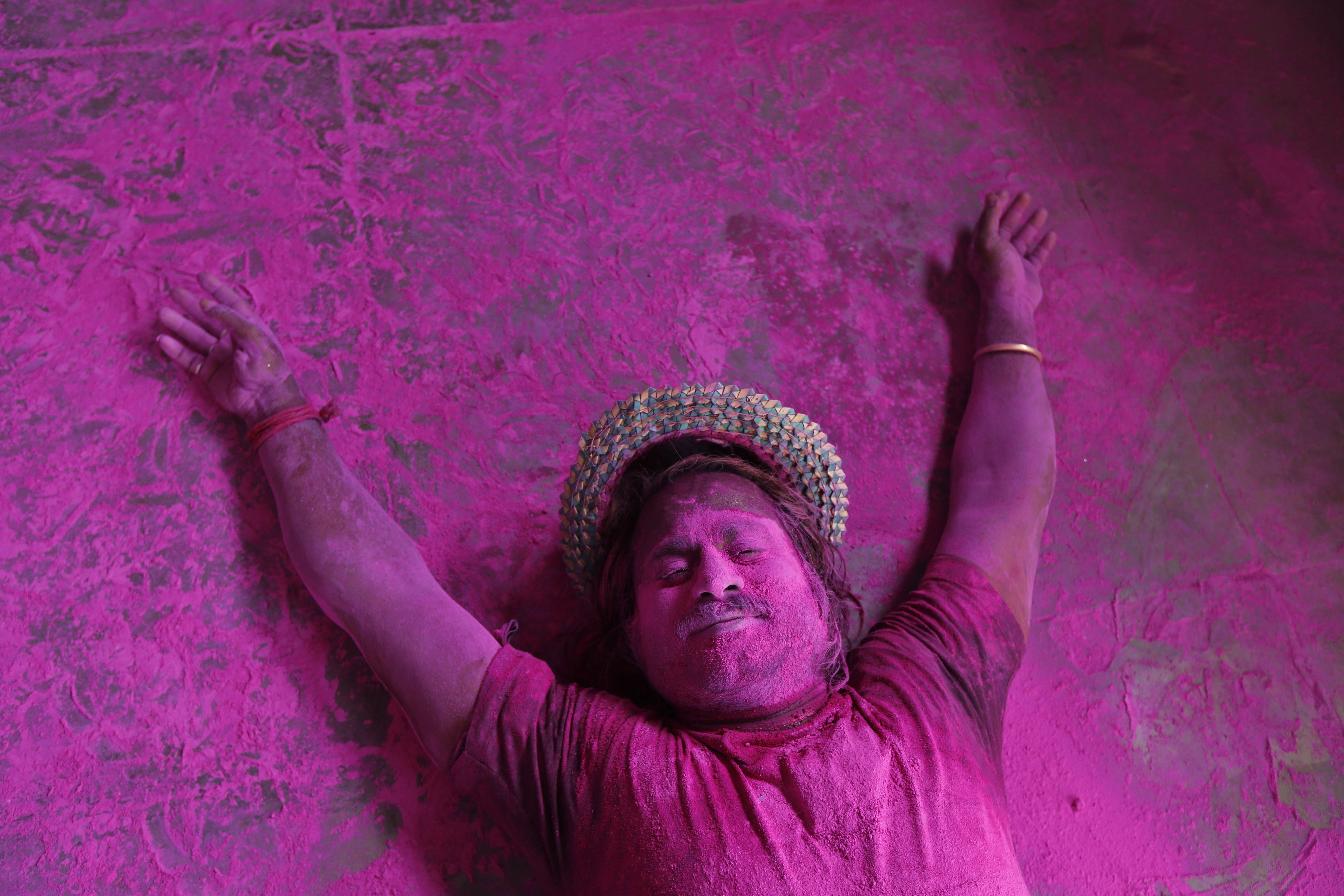 Kolorowe święto Holi w Indiach