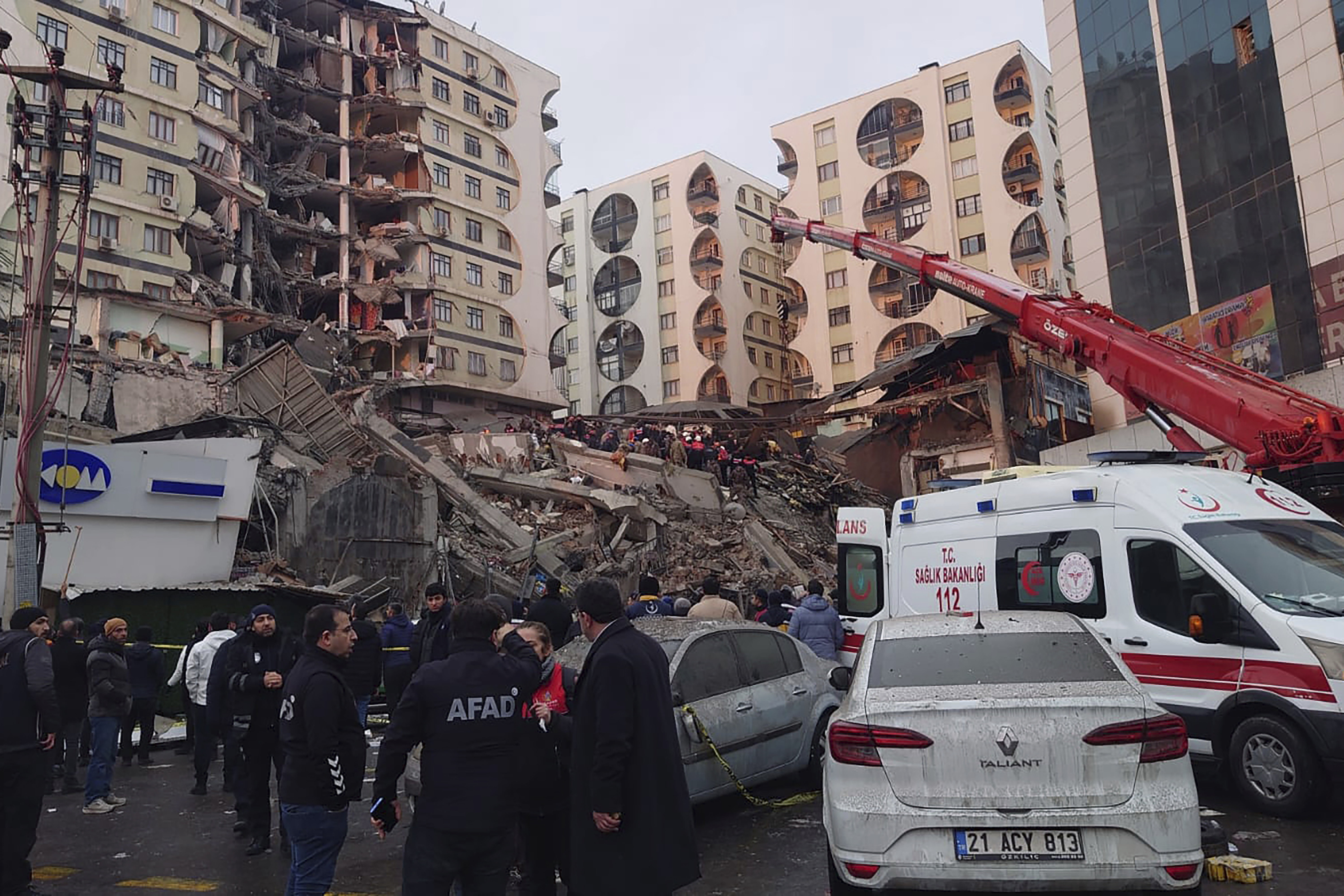 A hajnali után újabb földrengzés rázta meg Törökországot - Blikk