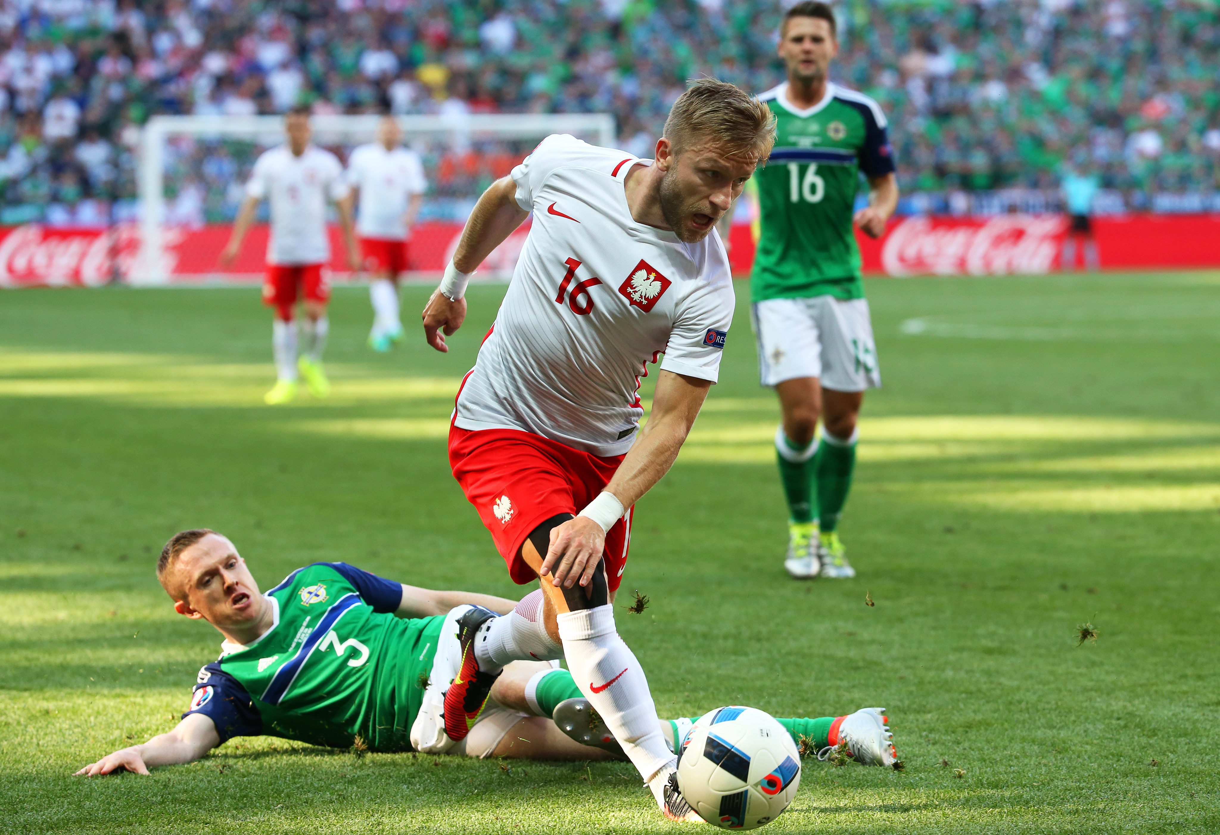 Prawa strona należy do Jakuba Błaszczykowskiego. Dla piłkarza Borussii Dortmund, który ostatni sezon spędził we włoskiej Fiorentinie, mecz z Niemcami będzie dobrą okazją do udowodnienia, że w Bundeslidze zbyt szybko postawiono na nim krzyżyk.