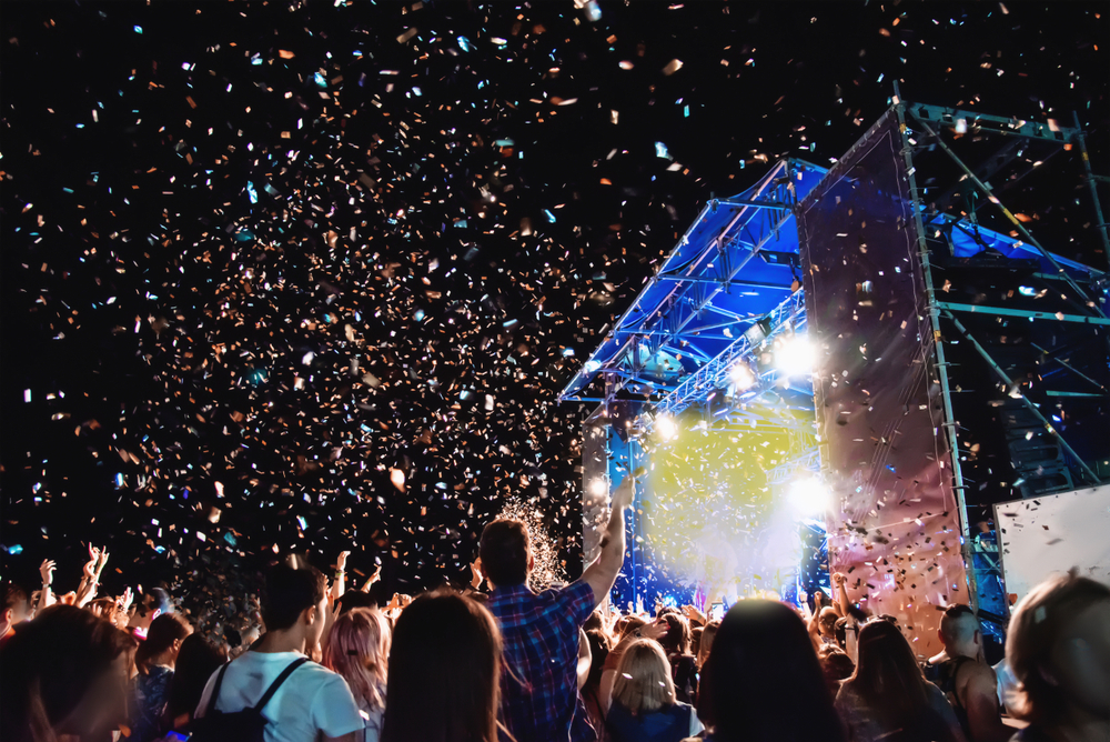 Na koniec nasz koncertowy skarb, czyli festiwal Open’er 2020. A na nim Taylor Swift, Kendrick Lamar, Asap Rocky, Twenty One Pilots czy Michael Kiwanuka. A przecież to tylko część z gwiazd, które przyjadą do Gdyni pomiędzy 1-4 lipca. Karnet na imprezę będzie doskonałym dla każdego nastolatka. Mentalnego nastolatka.
