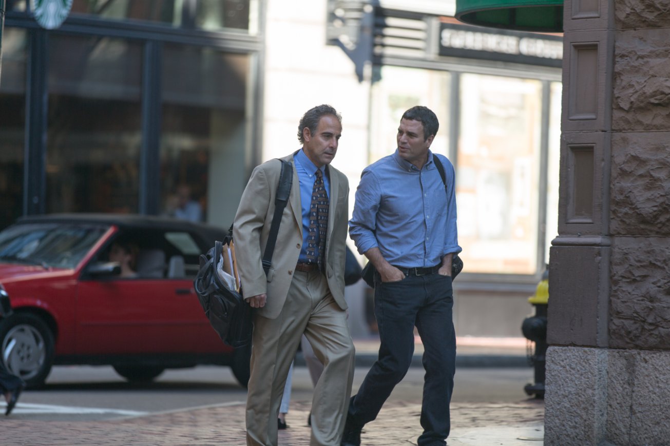 Stanley Tucci i Mark Ruffalo w filmie