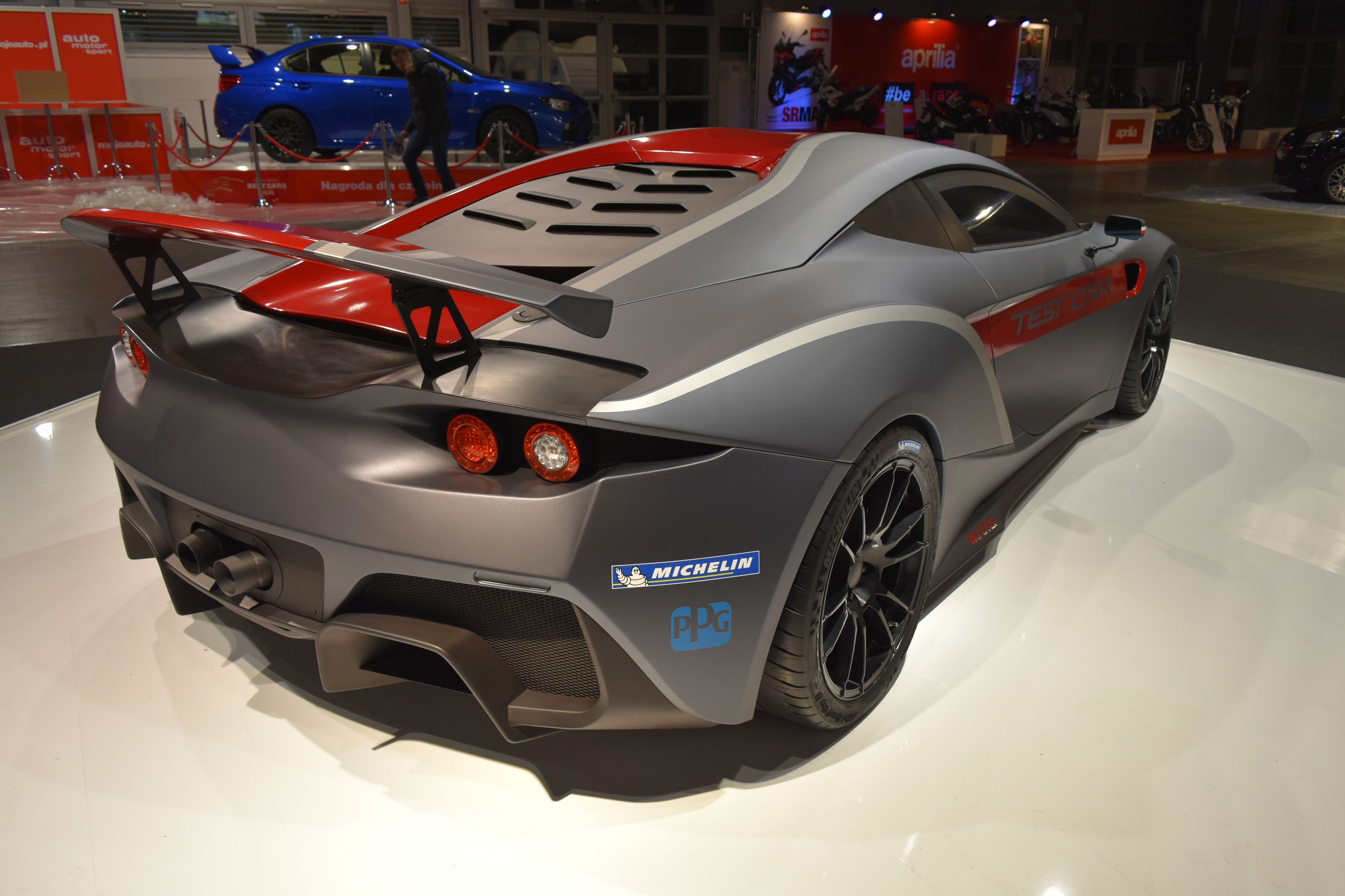 Arrinera hussarya