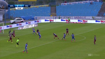 Wisła P. - Pogoń (1:1): Piękne uderzenie Szymańskiego daje Wiśle remis! Co za bomba z kilkunastu metrów!