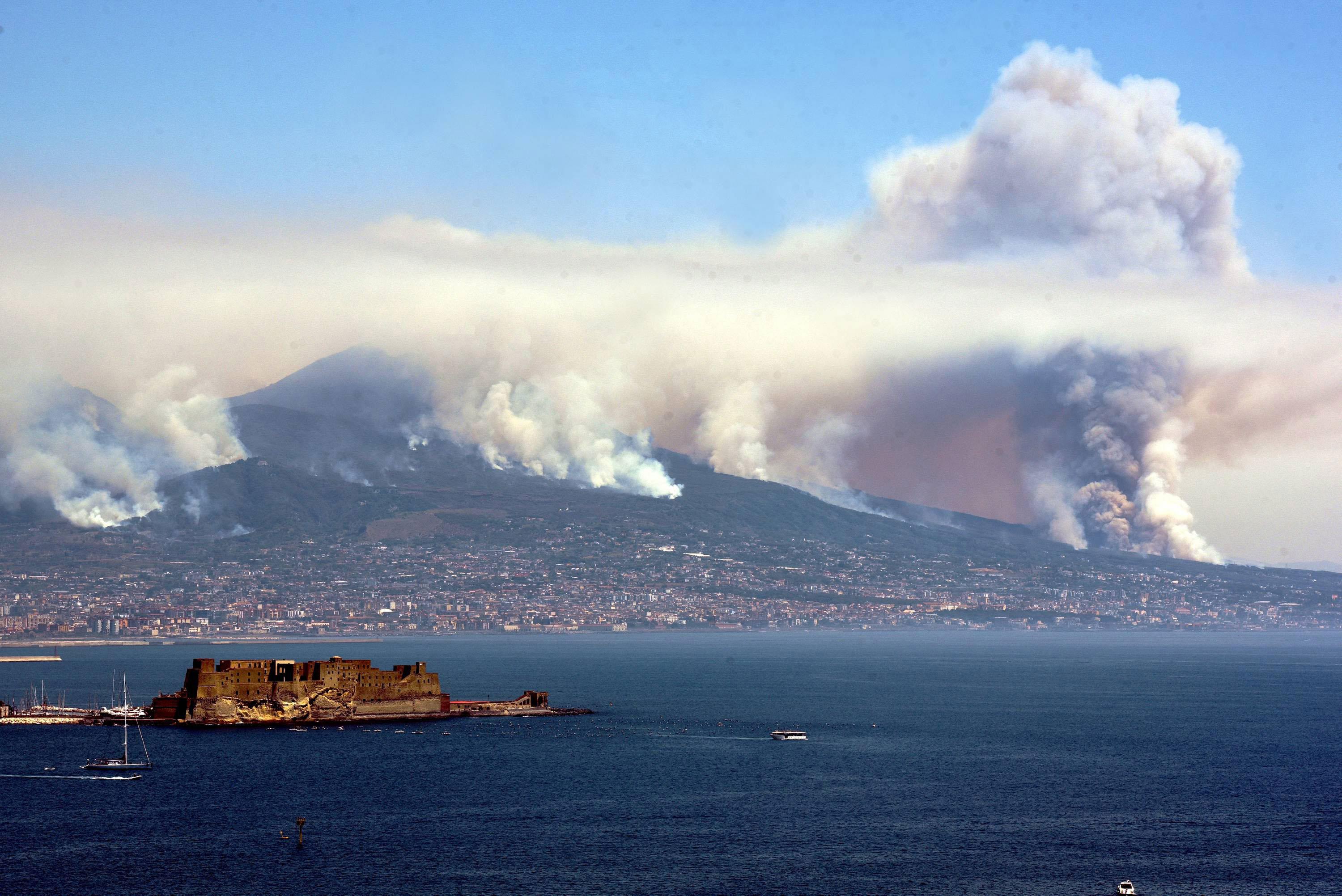 Wildfires Rage On Italy's Mount Vesuvius