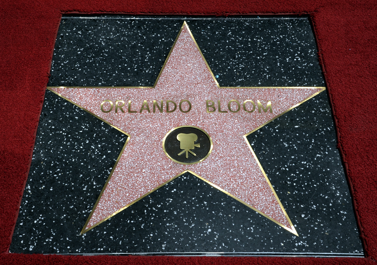 Gwiazda Orlando Blooma ma numer 2521