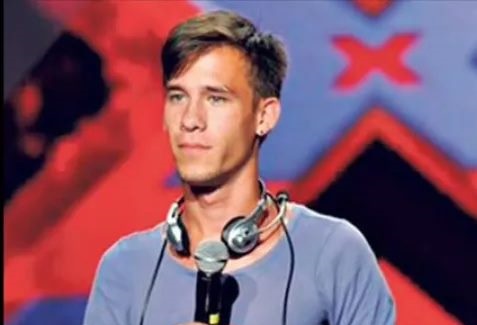 Váratlanul meghalt az X-Faktor tehetséges énekese – Két kisgyermek maradt félárván utána