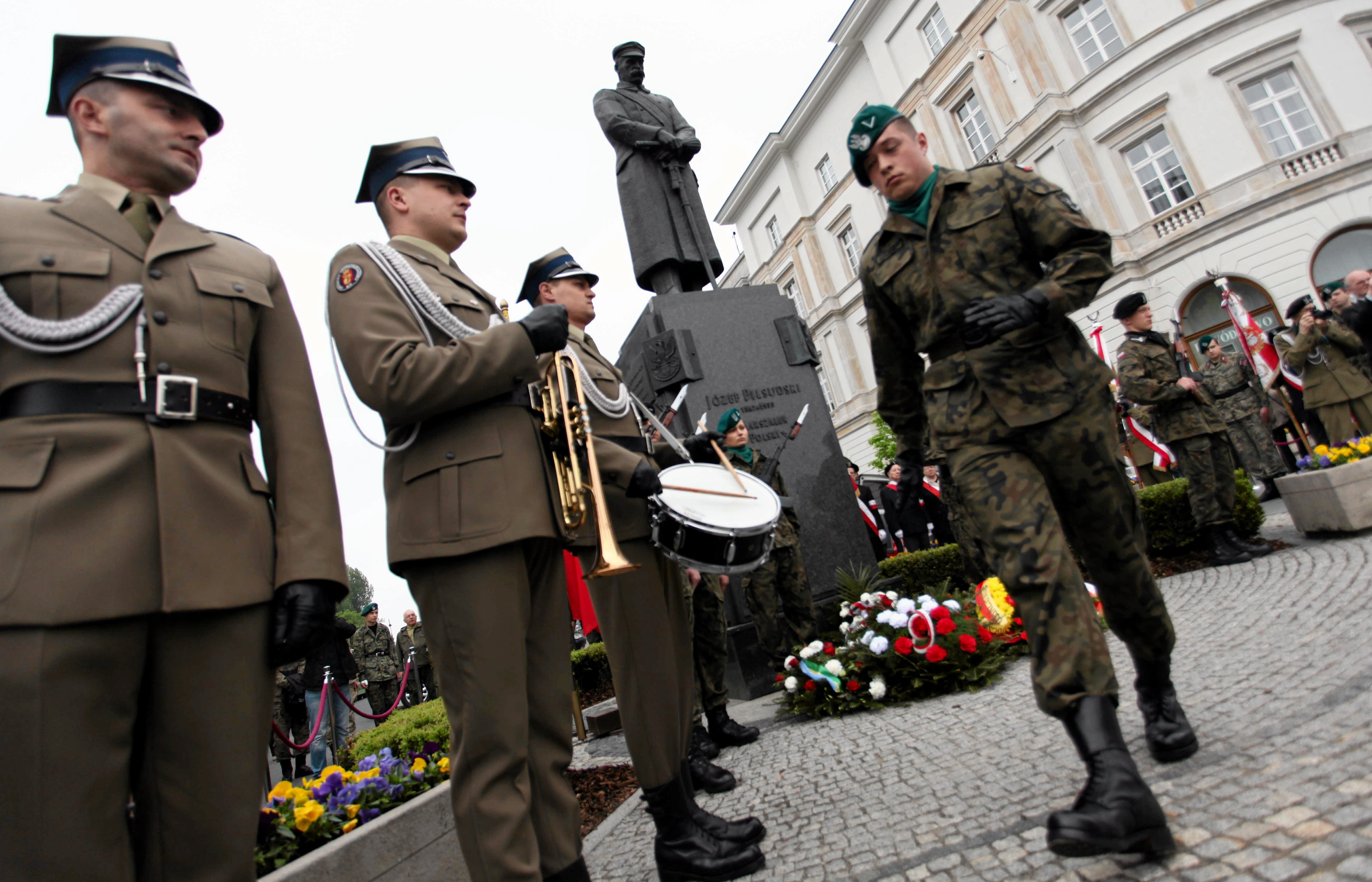 Z powrotem do Belwederu został przywieziony 4 maja. W tydzień później pojawił się krwotok z ust