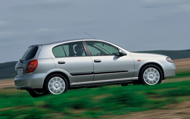 Japońskie kompakty Honda Civic, Nissan Almera, Mazda 3