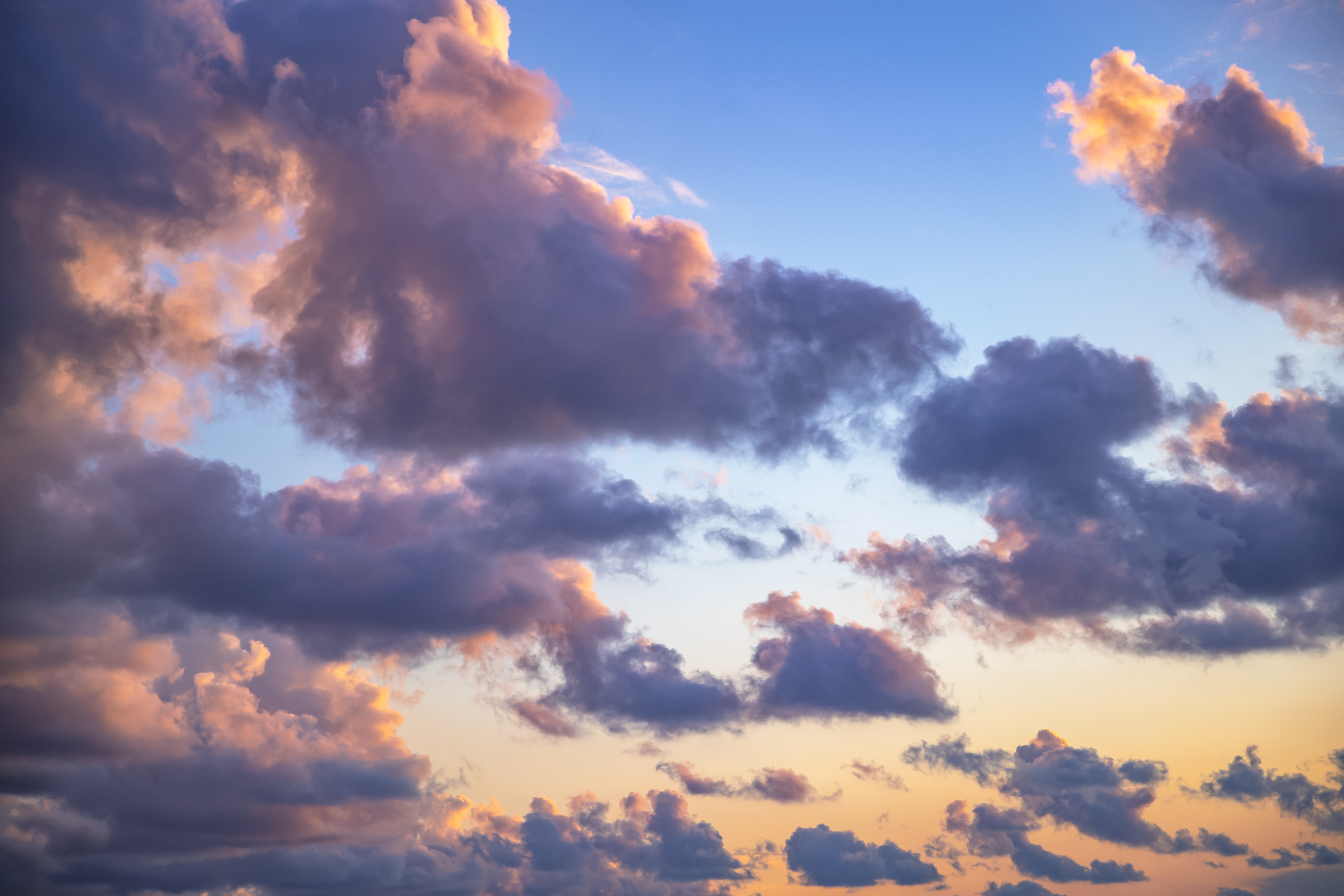 Meghozta a nyarat május elseje: indulás a szabadba, akár 24 fok is lehet!