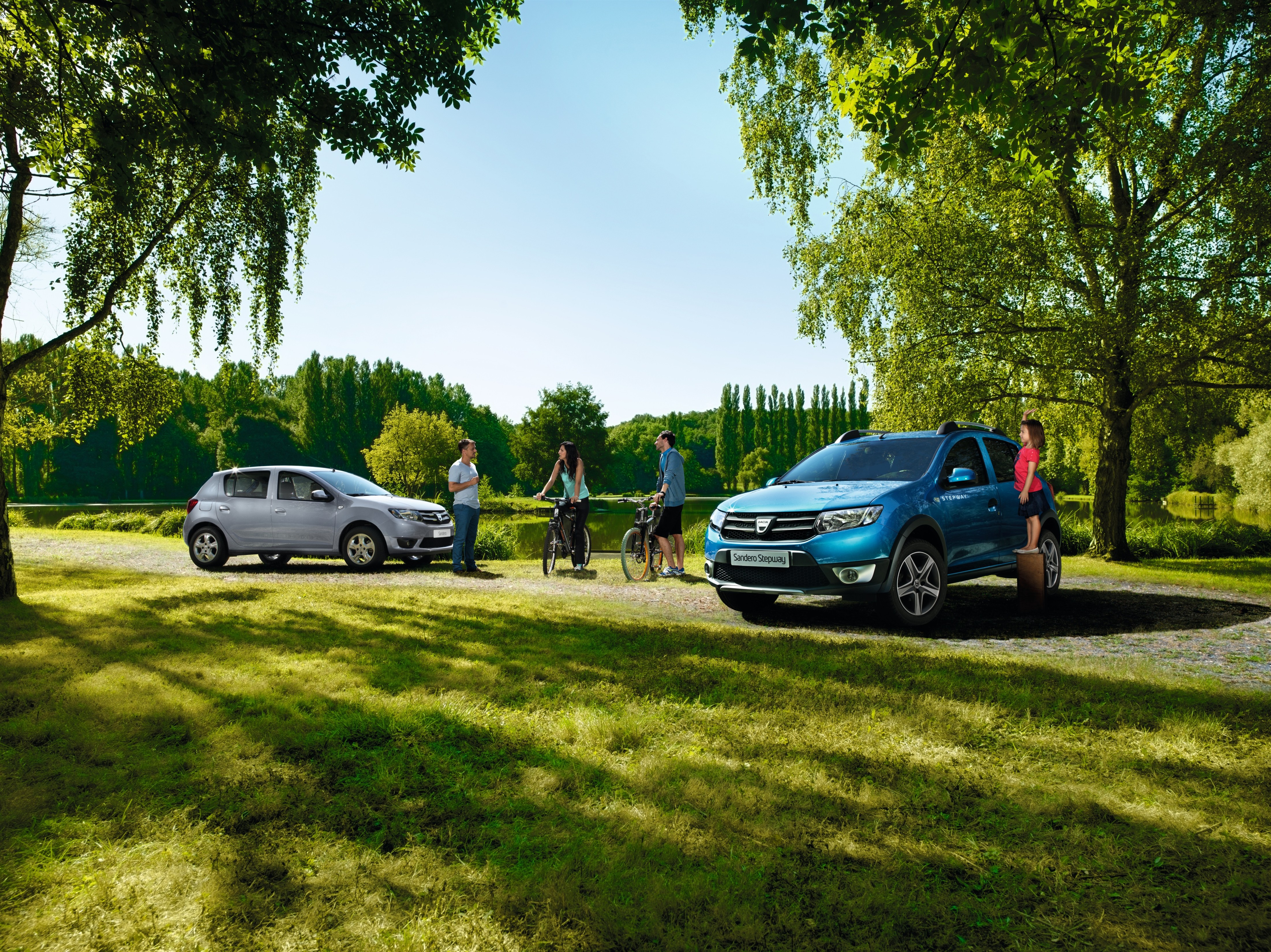 Nową dacię sandero można już zamawiać w polskich salonach Dacii. Samochód jest też dostępny w wersji stepway, która przypomina auto do jazdy po bezdrożach - tylko przypomina. Nowości pojawią się nad Wisłą na przełomie listopada i grudnia 2012 roku...