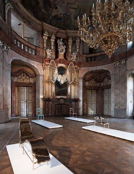www.dezeen.com