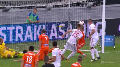 Bruk-Bet - Górnik Z. (1:2): Zabrzanie dopięli swego! Duże zamieszanie w polu karnym, Łukasz Wolsztyński pakuje piłkę do bramki z bliskiej odległości