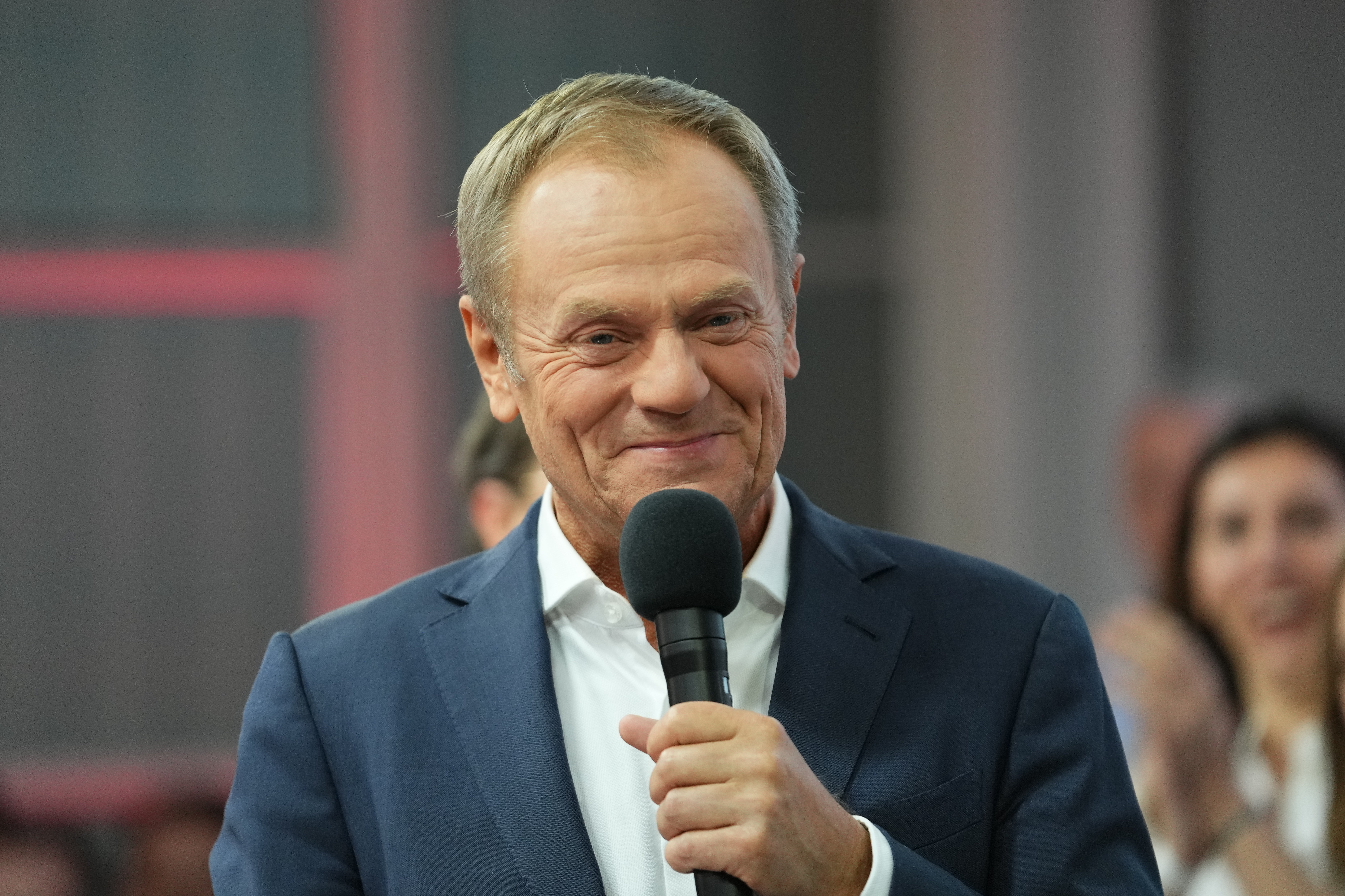 A kormánypárt kapta a legtöbb szavazatot, de ellenzék nyerte a lengyel választásokat az exit poll szerint