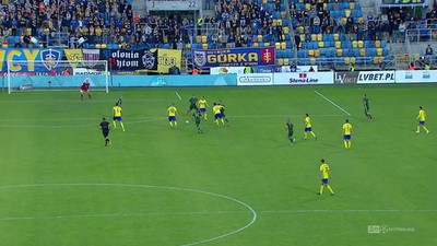 Arka - Śląsk (0:1): Szwoch o centymetry od pięknego trafienia! Gdyby bramka stała ciut dalej...