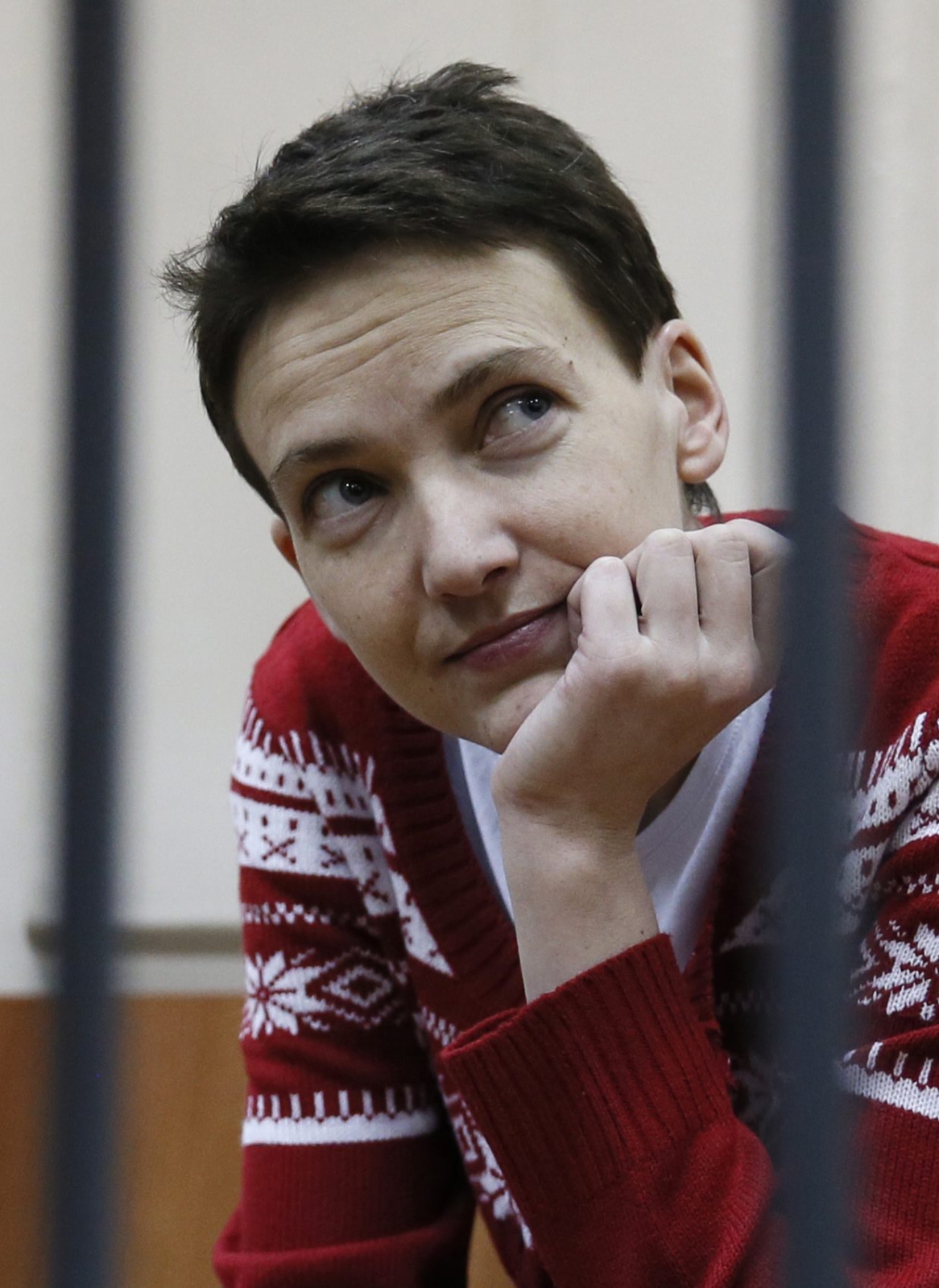 Nadia Sawczenko przed Basmańskim Sądem Rejonowym w Moskwie