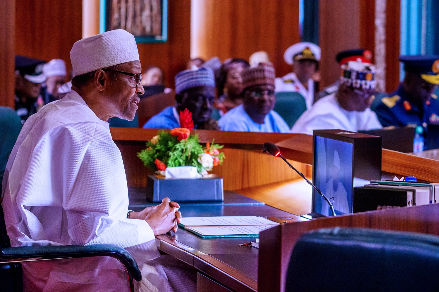 President Muhammadu Buhari holds a Presidential Parley with Participants of the Senior Executives Course 41, 2019 of the National Institute for Policy and Strategic Studies (NIPSS). [Twitter/@BashirAhmaad]