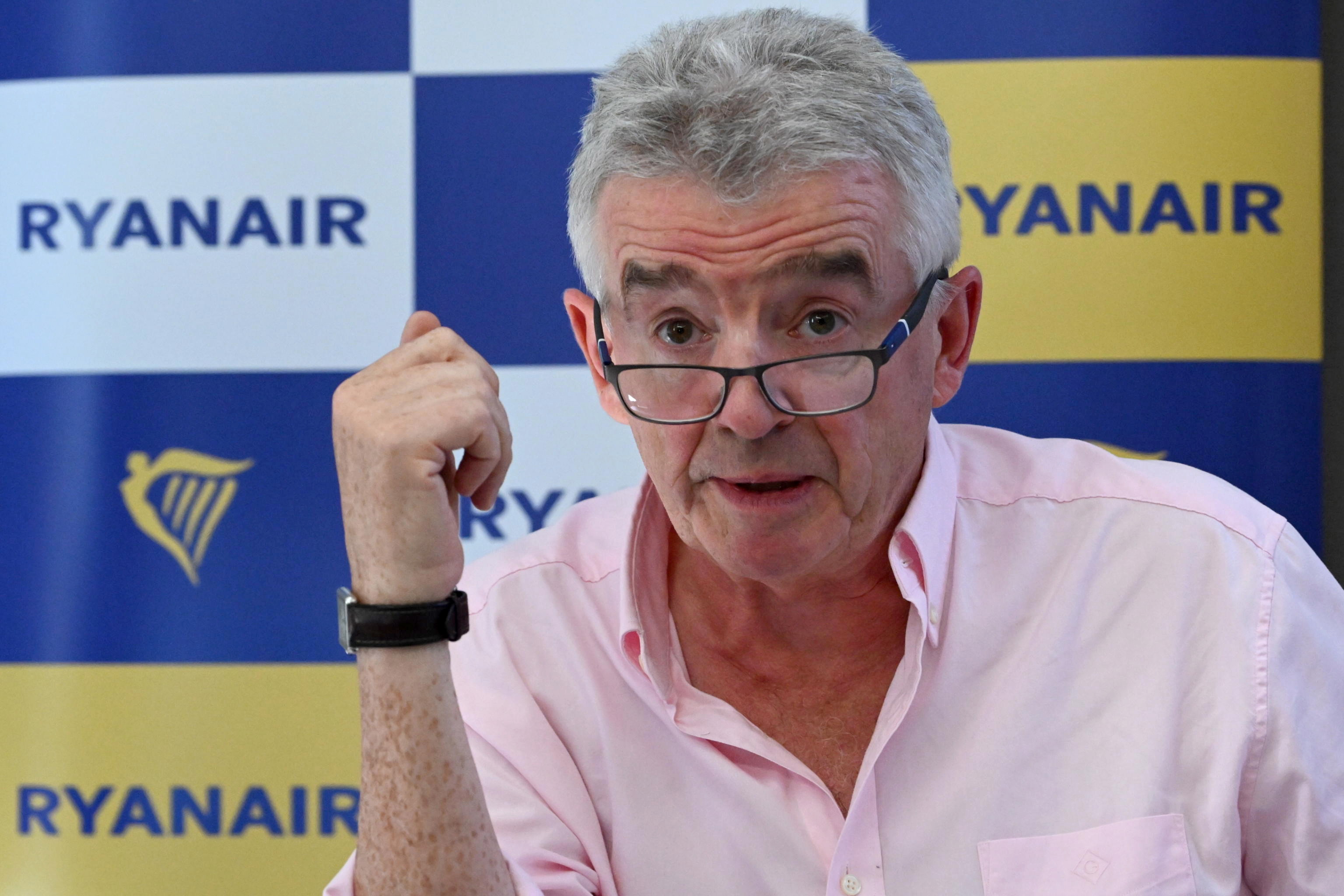 Vizsgálatot indítottak a Ryanair jegyárai miatt