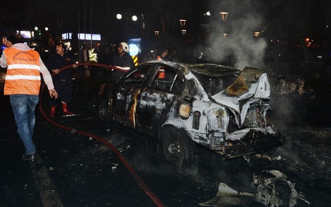 Napad je izazvao automobil natovaren bombama