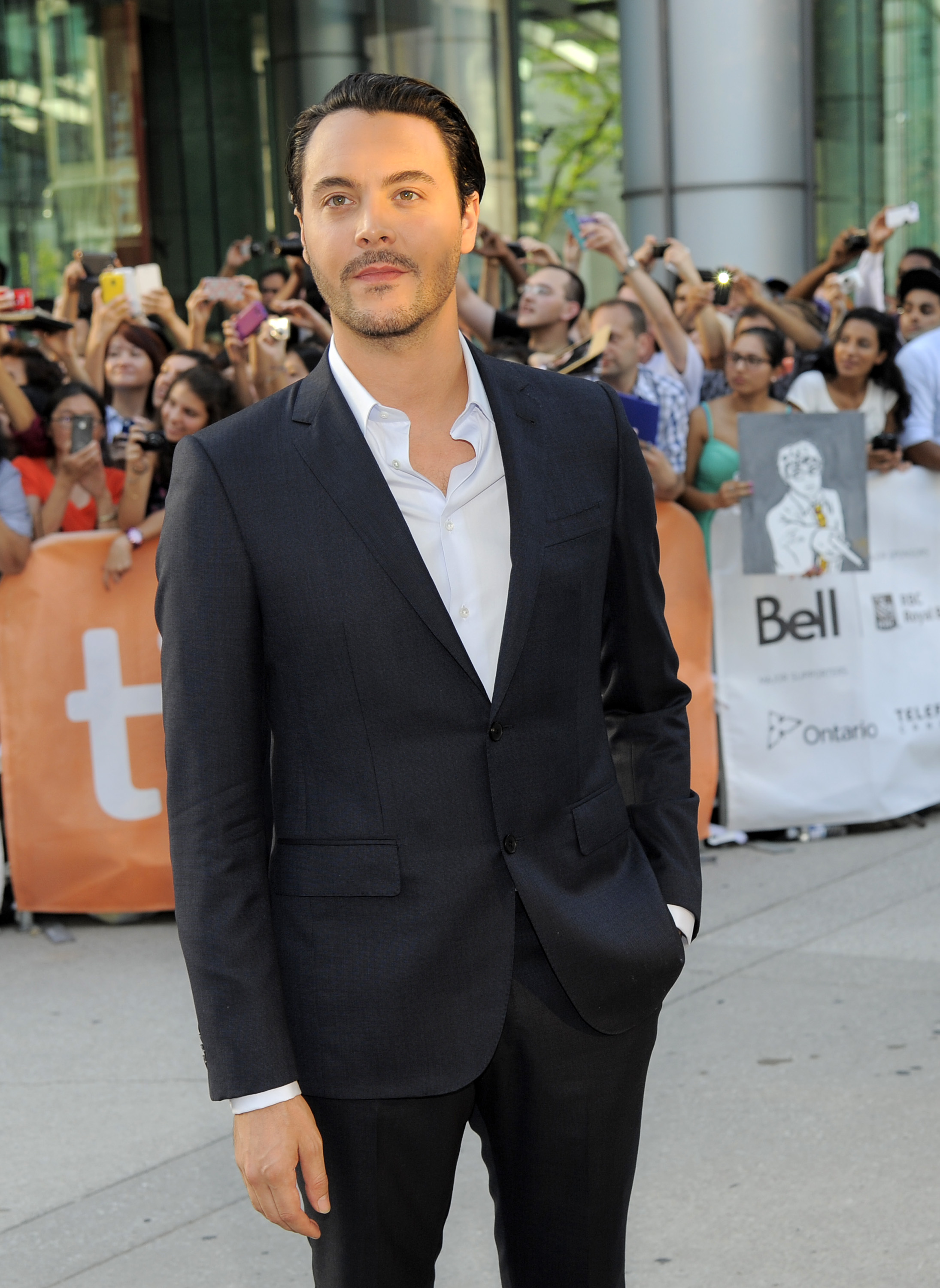 Jack Huston idzie w ślady dziadka i ciotki