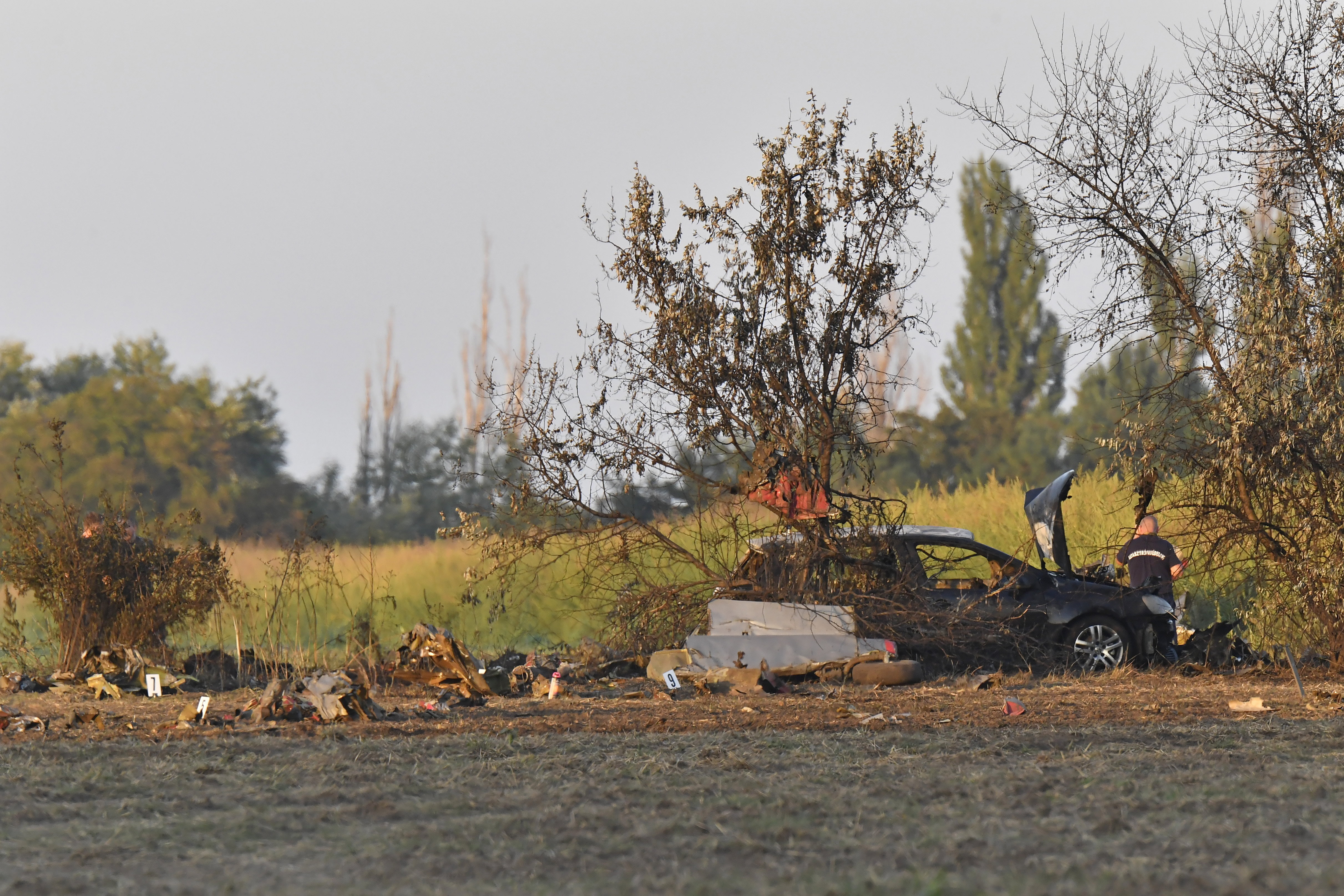 „A tragédia emléke mélyen bennünk él” – Hazaengedték a börgöndi repülőgép-balesetben megsérült karádi családot