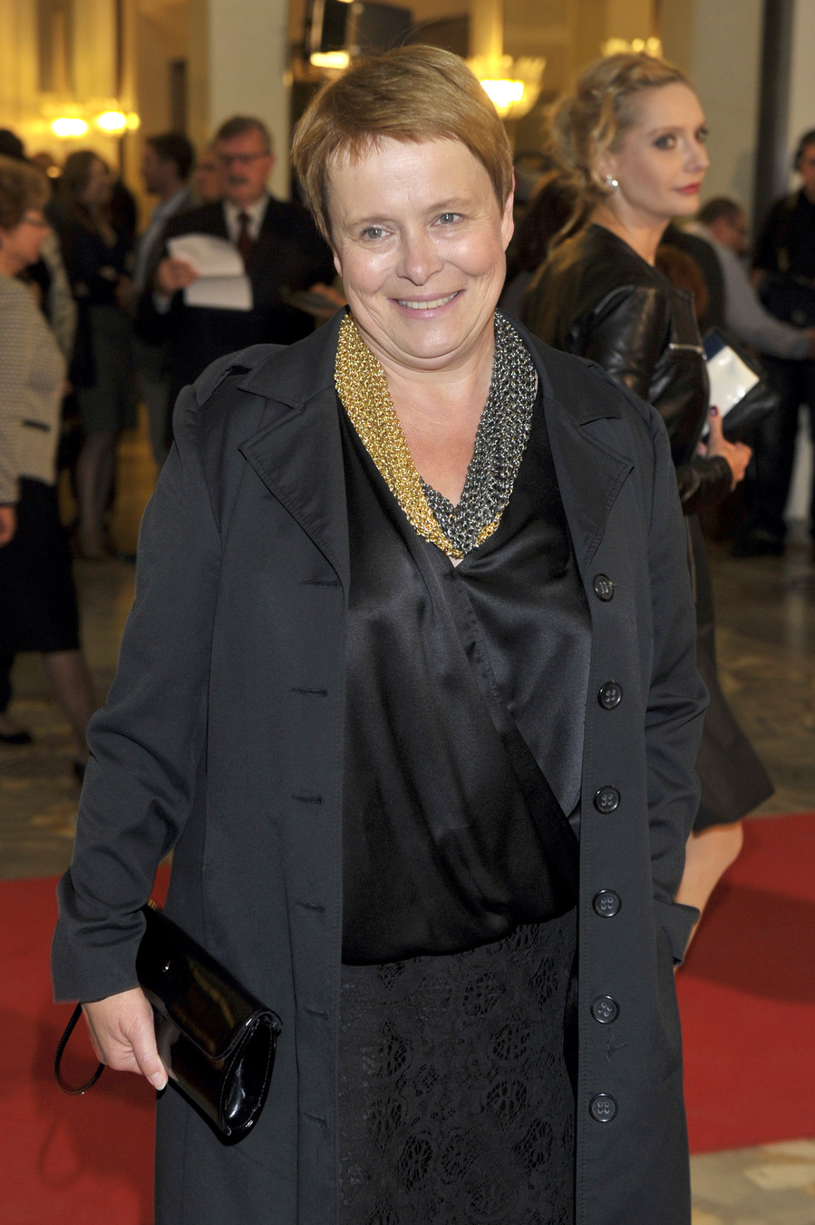 Z uwagi na stan zdrowia w premierze nie bierze udziału reżyser filmu Andrzej Wajda. Wcielający się w postać byłego prezydenta Robert Więckiewicz przeczytał od niego list