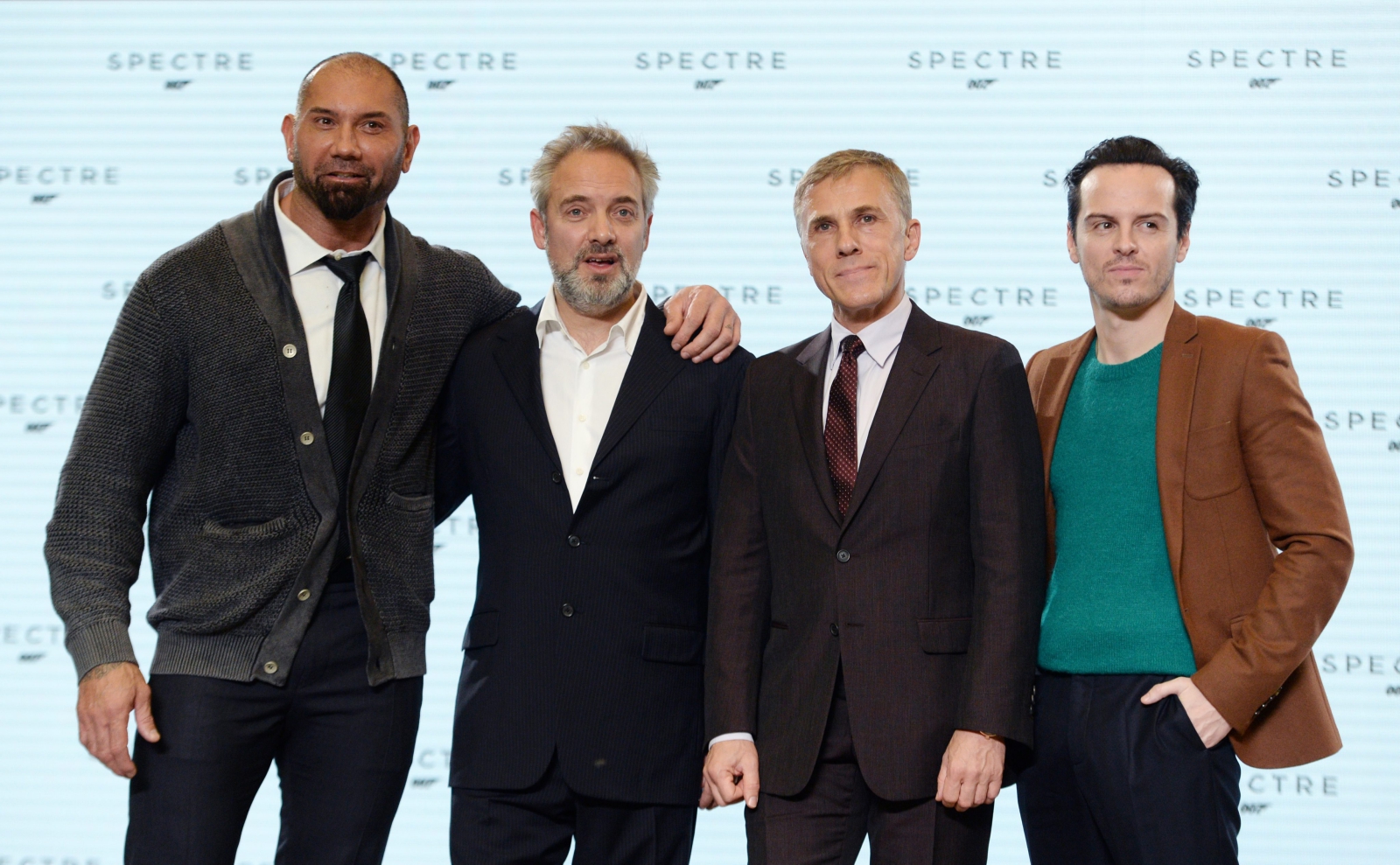 Dave Bautista, reżyser Sam Mendes, Christoph Waltz i Andrew Scott