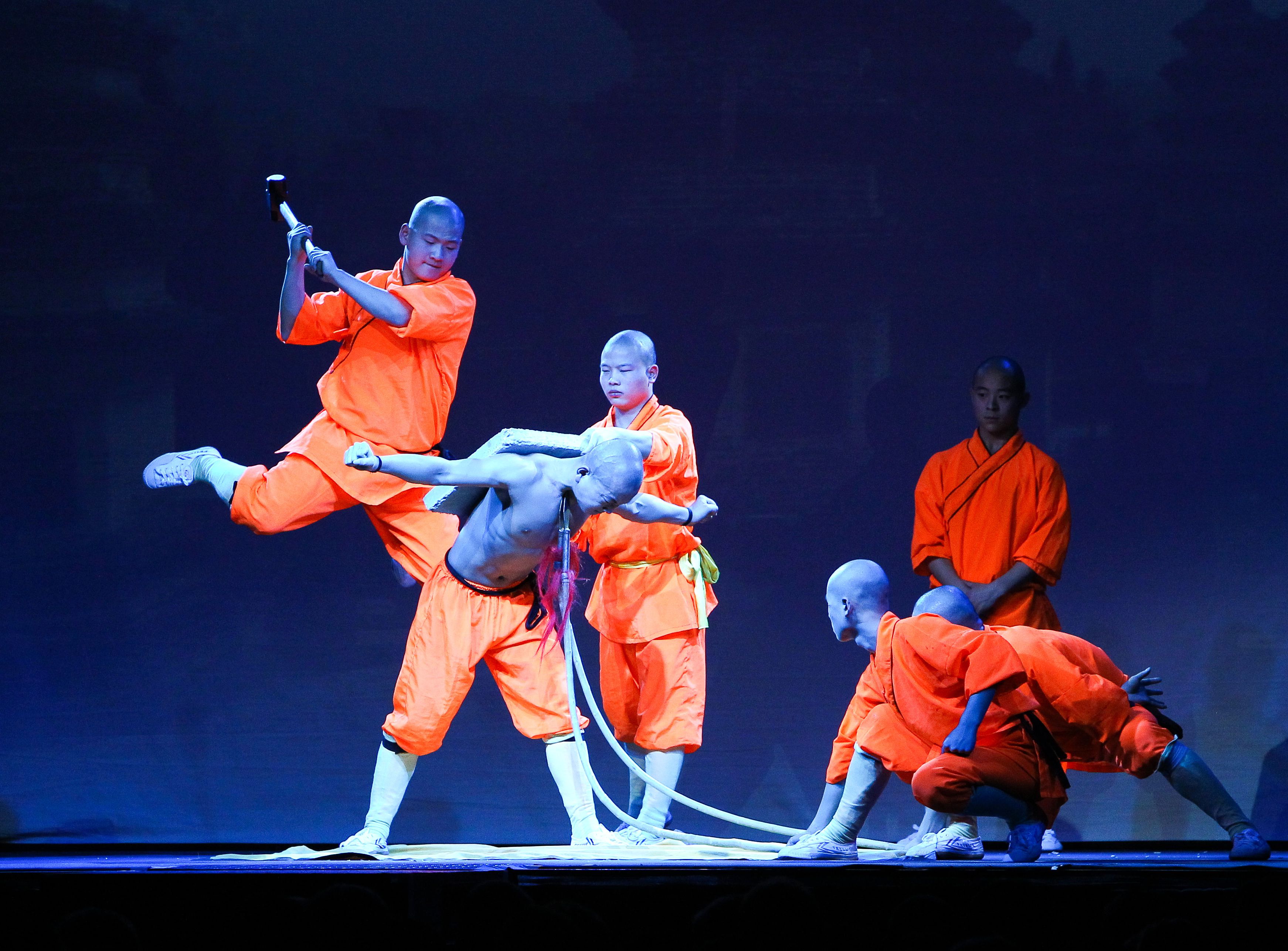 Mnisi z klasztoru Shaolin