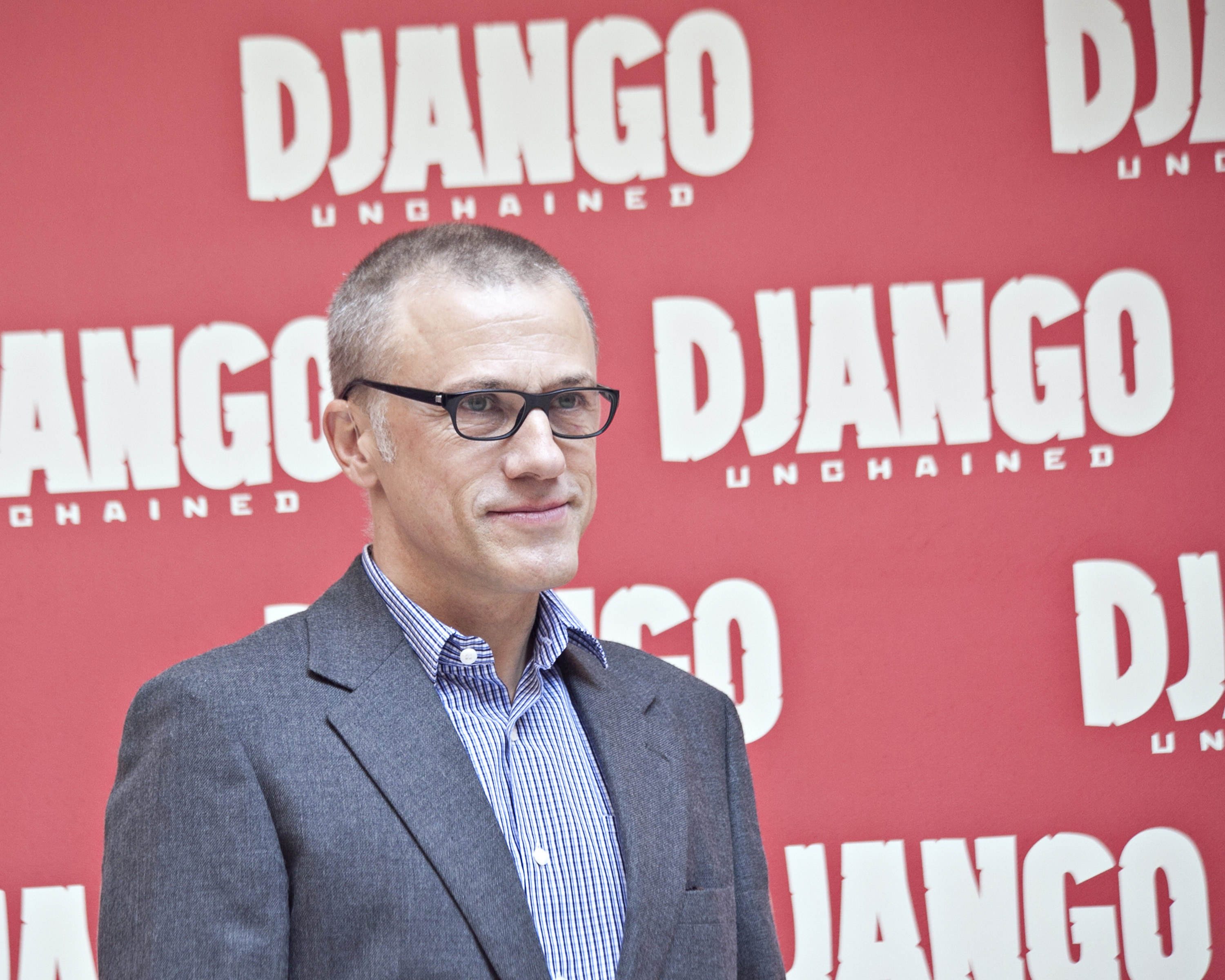 Christoph Waltz biegle mówi po niemiecku, francusku i angielsku